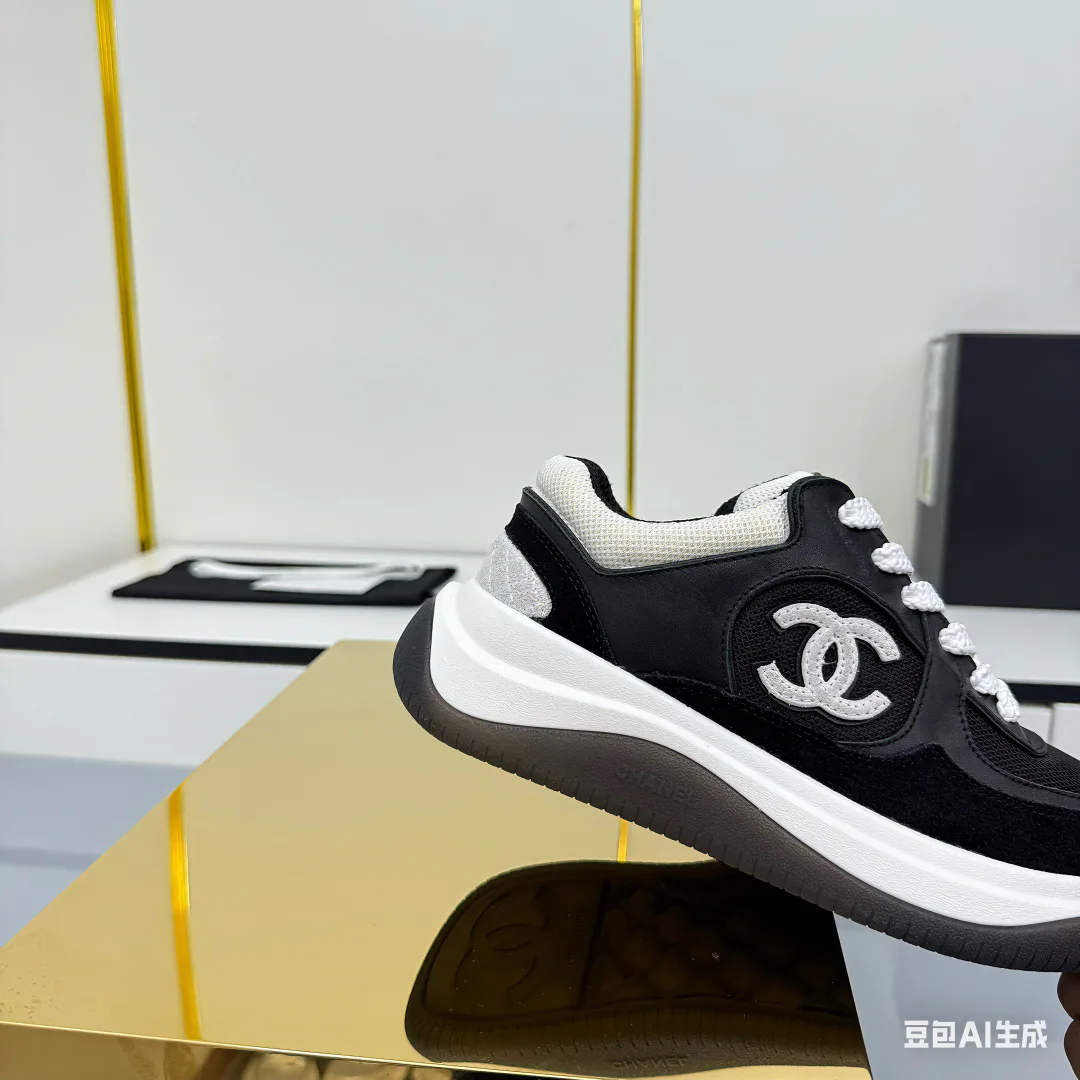 Кроссовки Женские Chanel 4502744