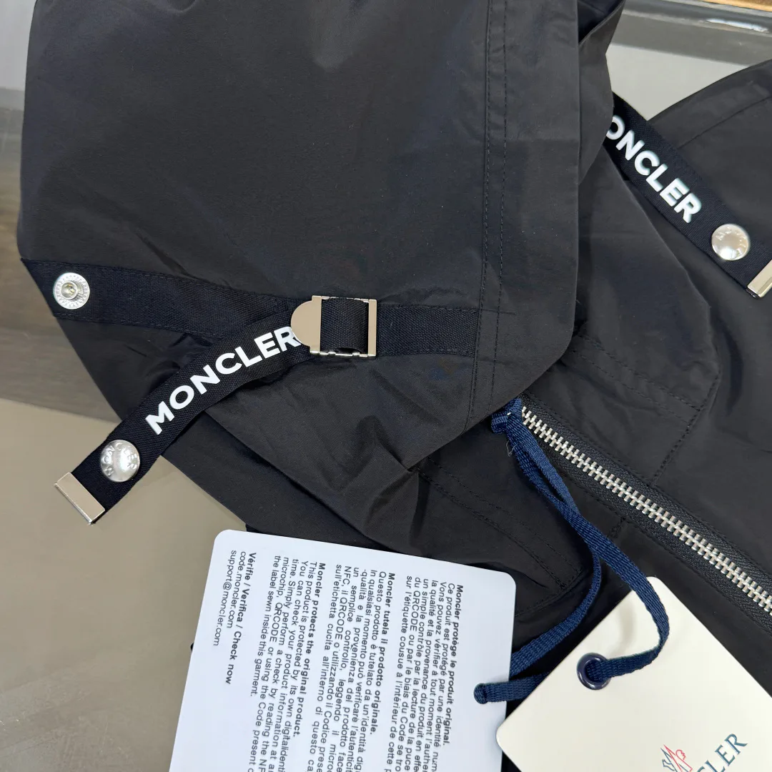 Куртки И Пуховики Женские Moncler 18416527