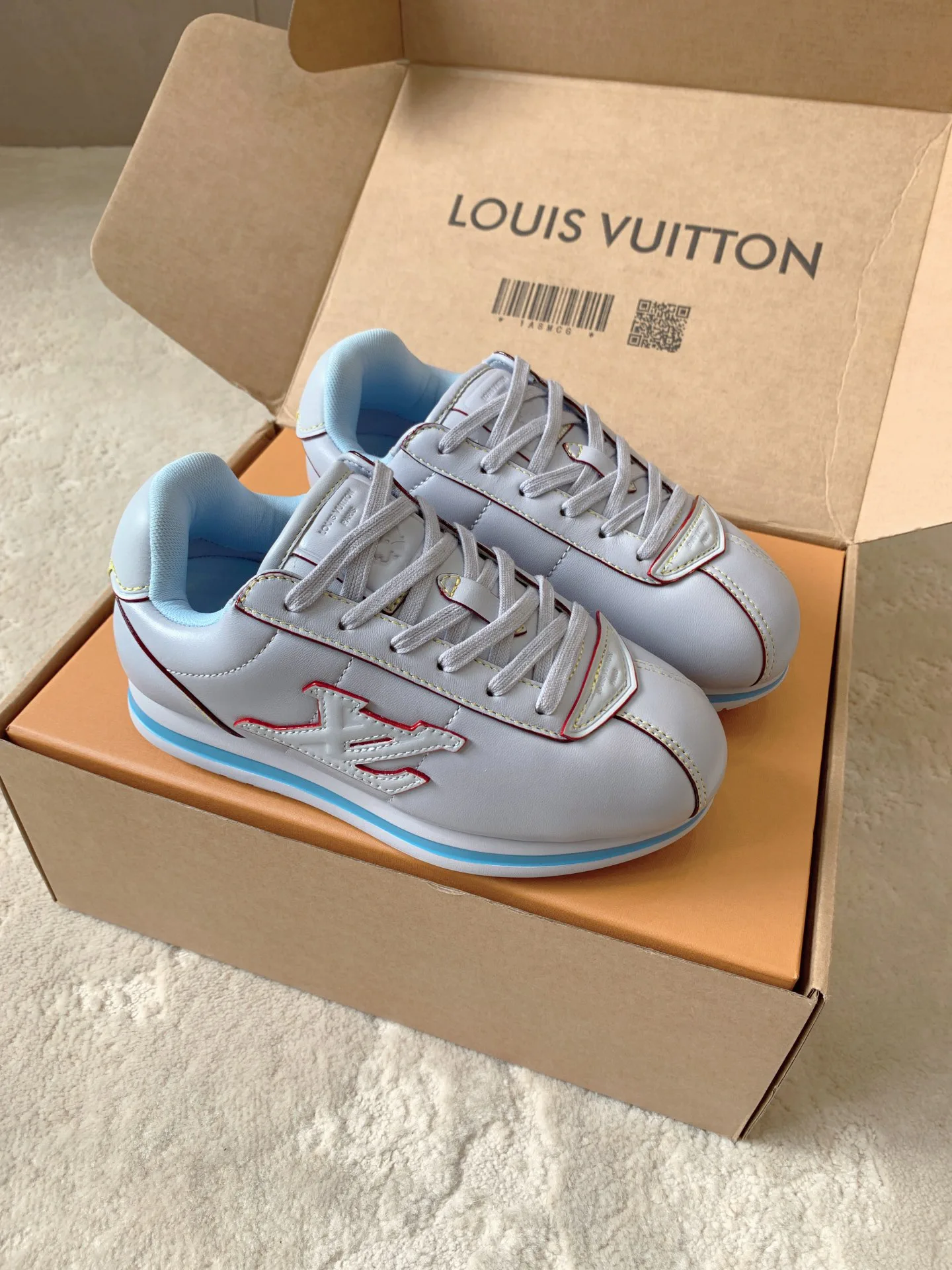 Кроссовки Женские Louis Vuitton 1834415