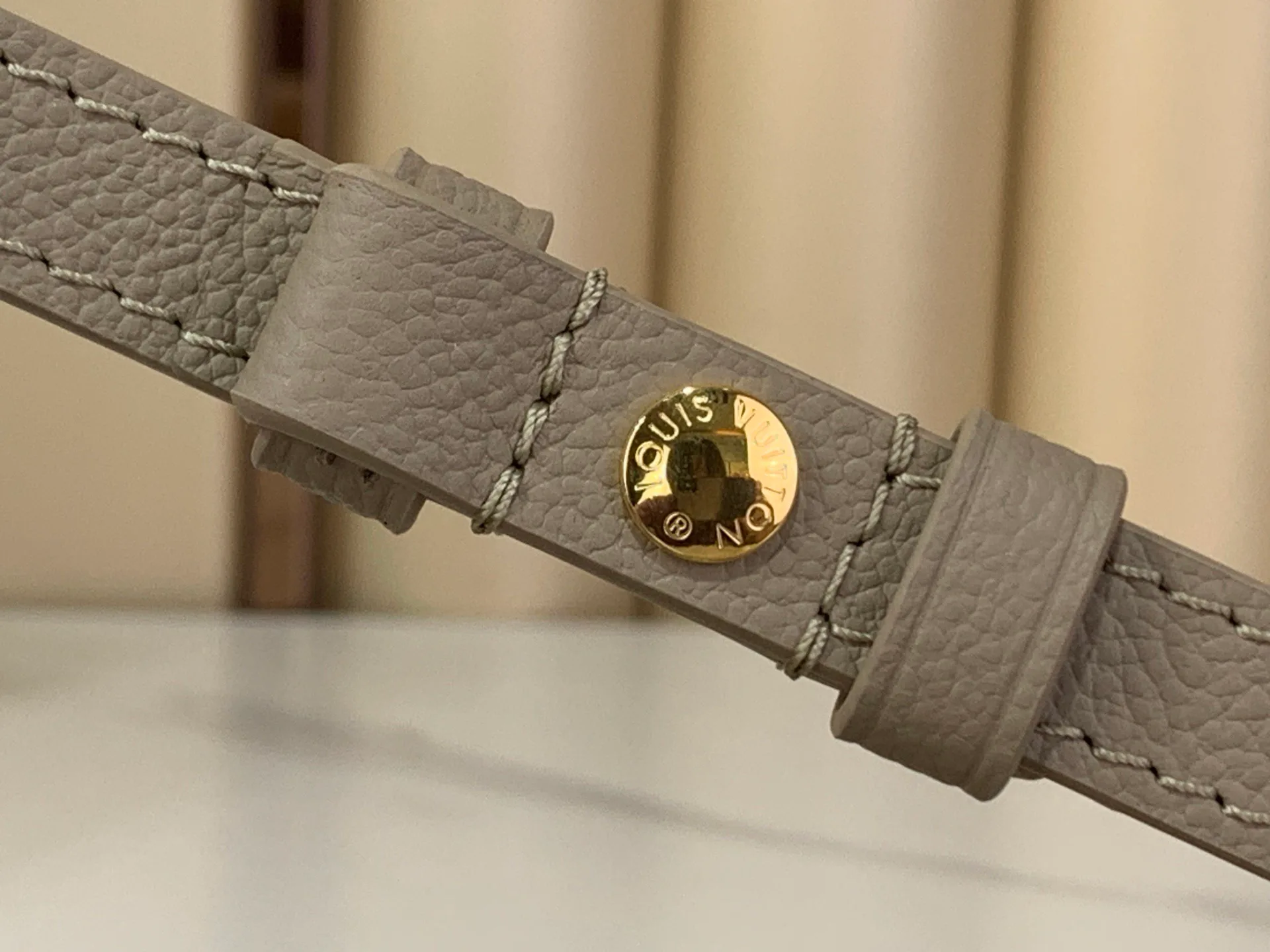 Клатчи Женские Louis Vuitton 12623279