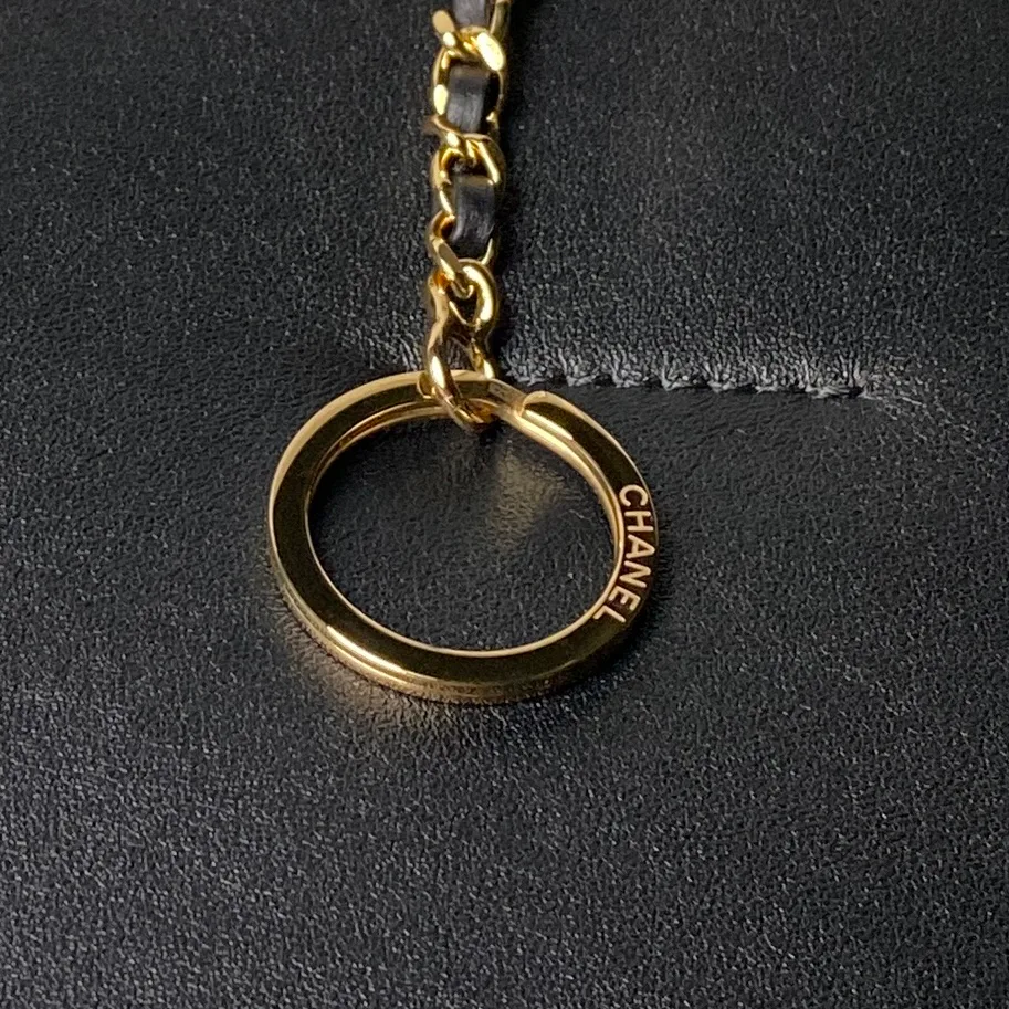 Классические Сумки Женские Chanel 18207814