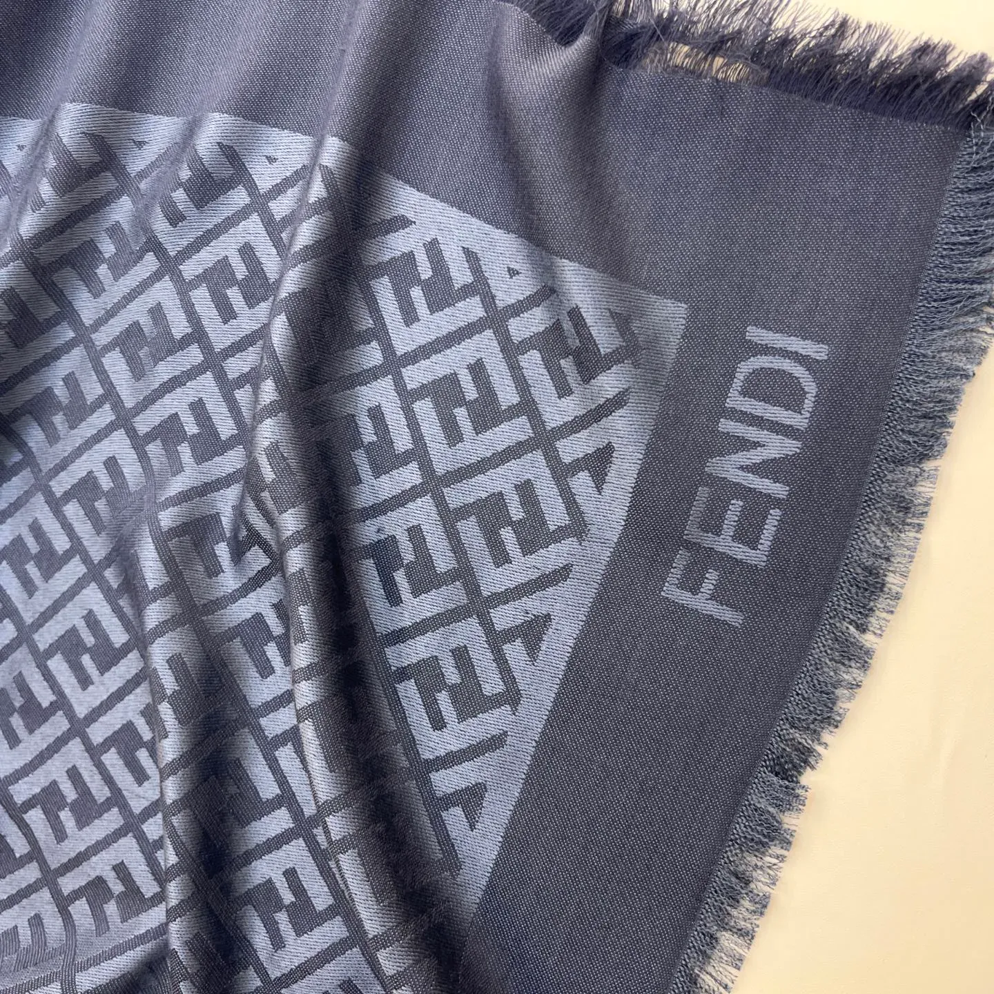 Платки Fendi 1547421