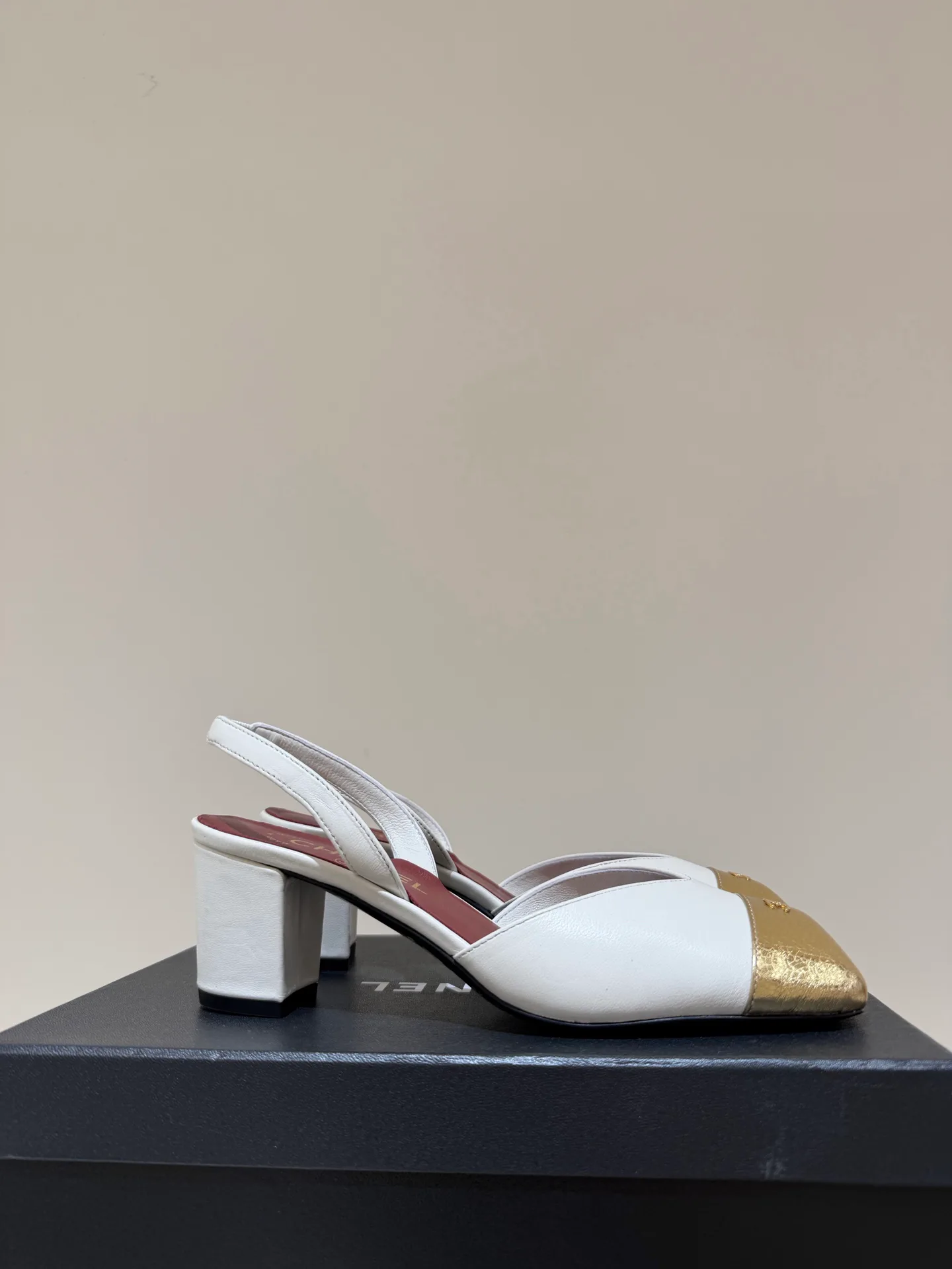 Босоножки Женские Chanel 12134500