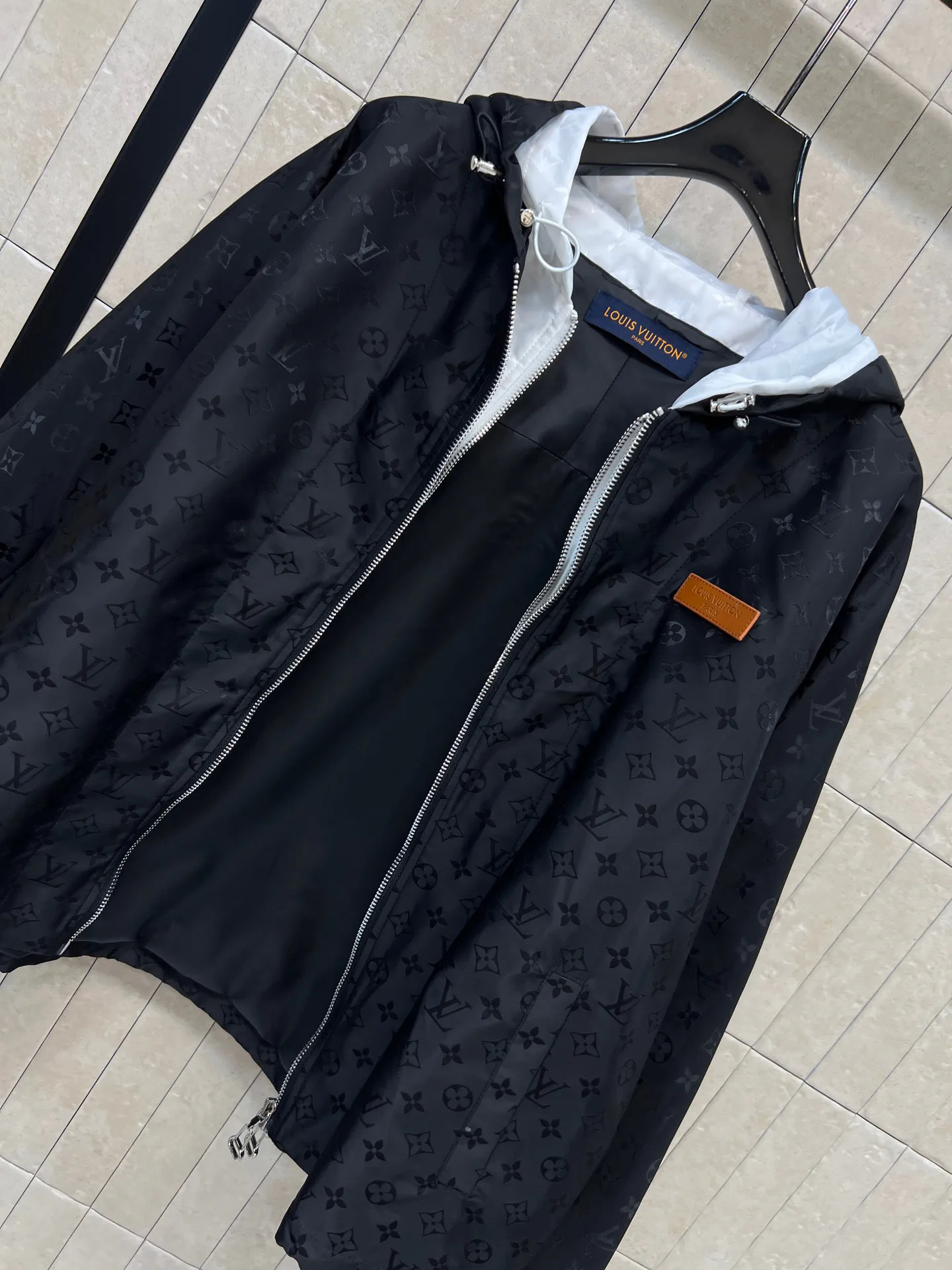 Куртки И Пуховики Женские Louis Vuitton 20092568
