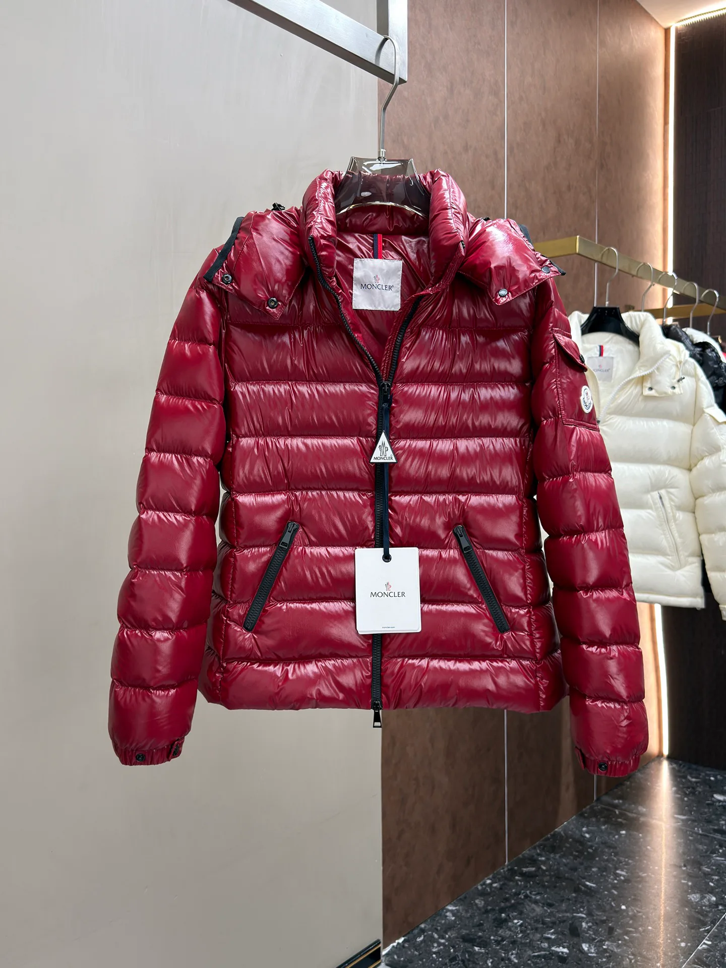 Куртки И Пуховики Женские Moncler 18631573