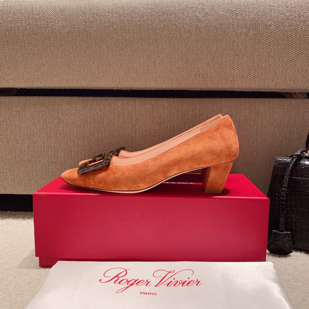 Туфли Женские Roger Vivier 17550730
