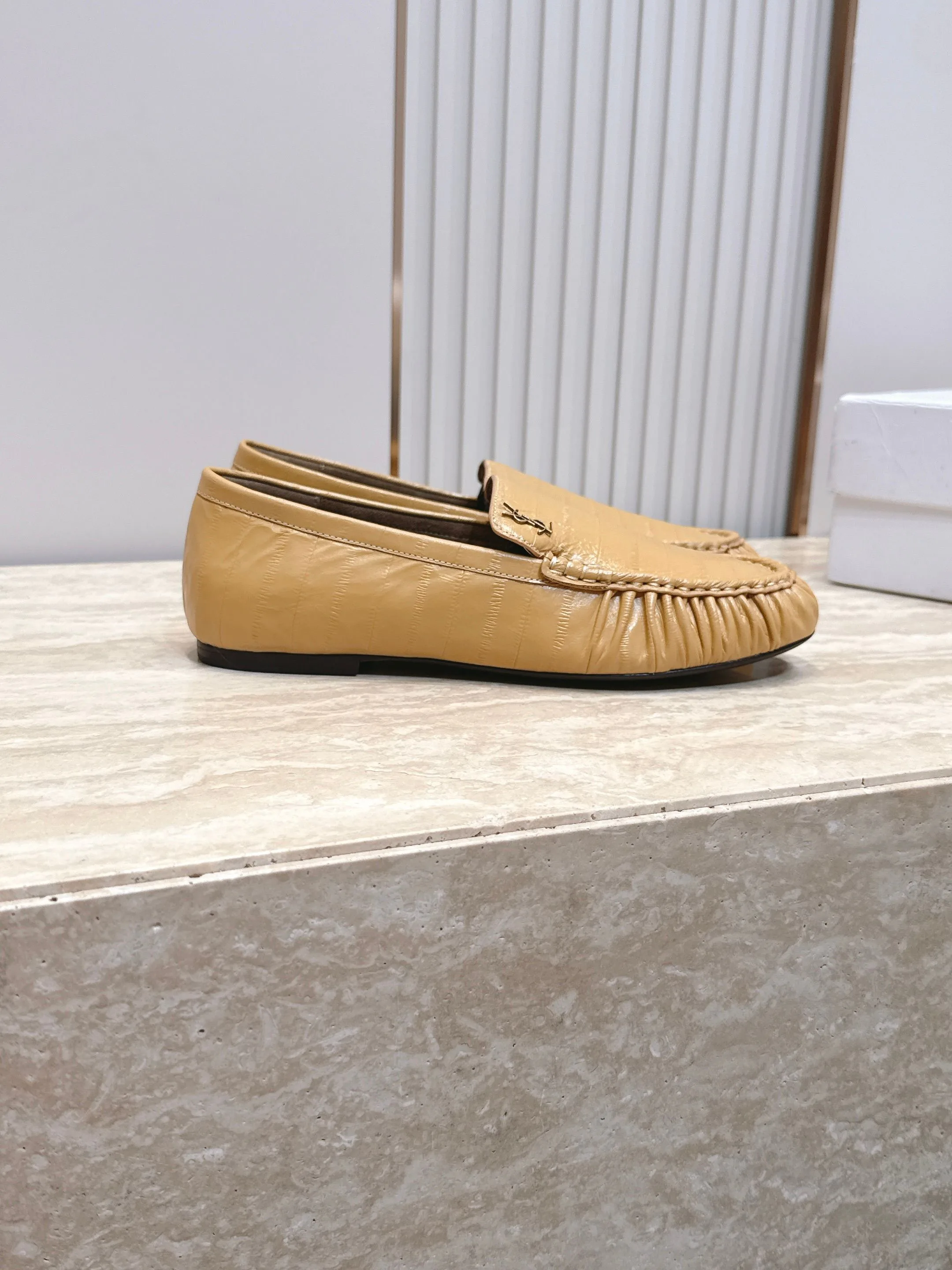 Лоферы И Мокасины Женские Saint Laurent 17701326
