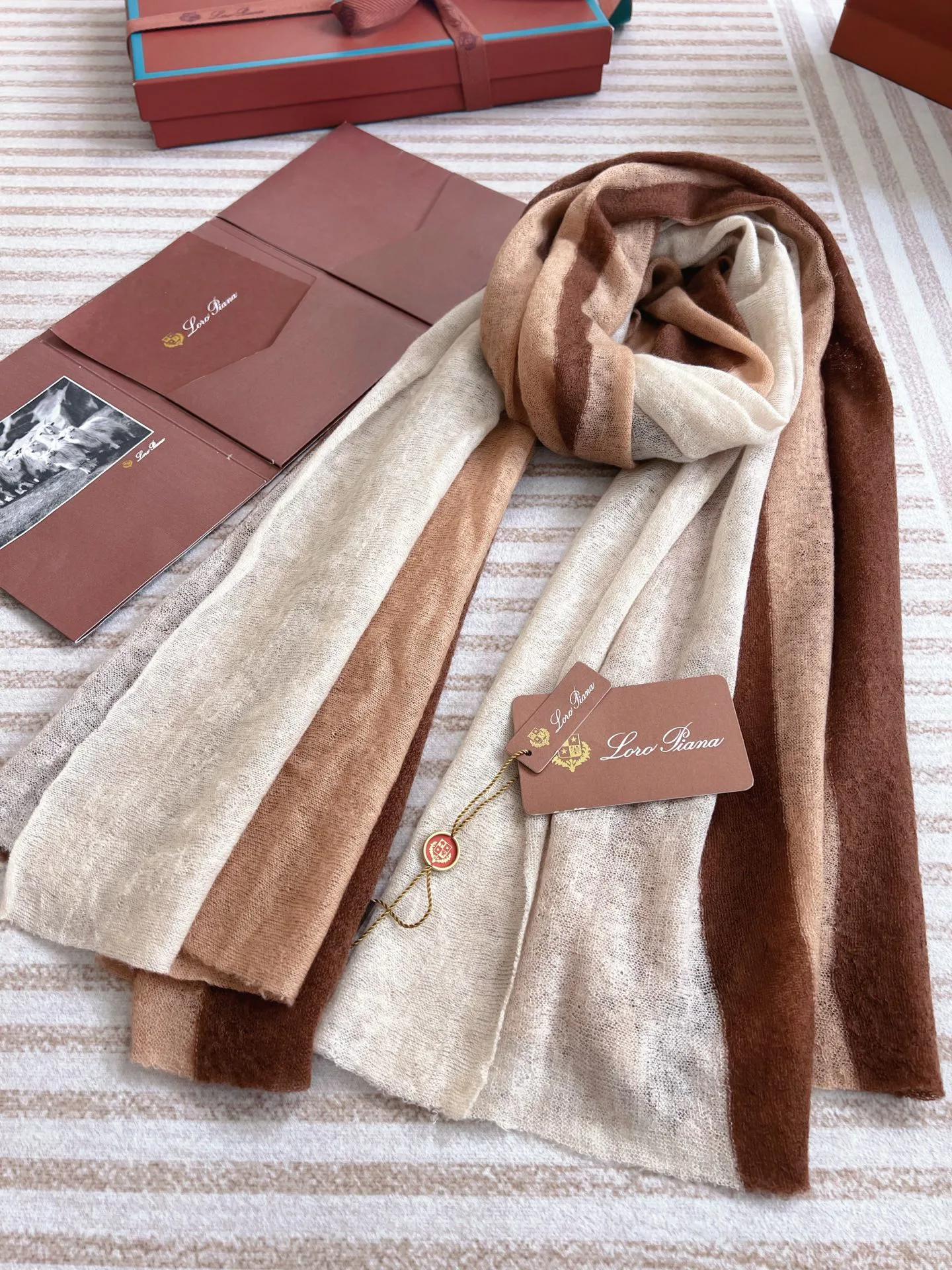 Шарфы Loro Piana 18398000