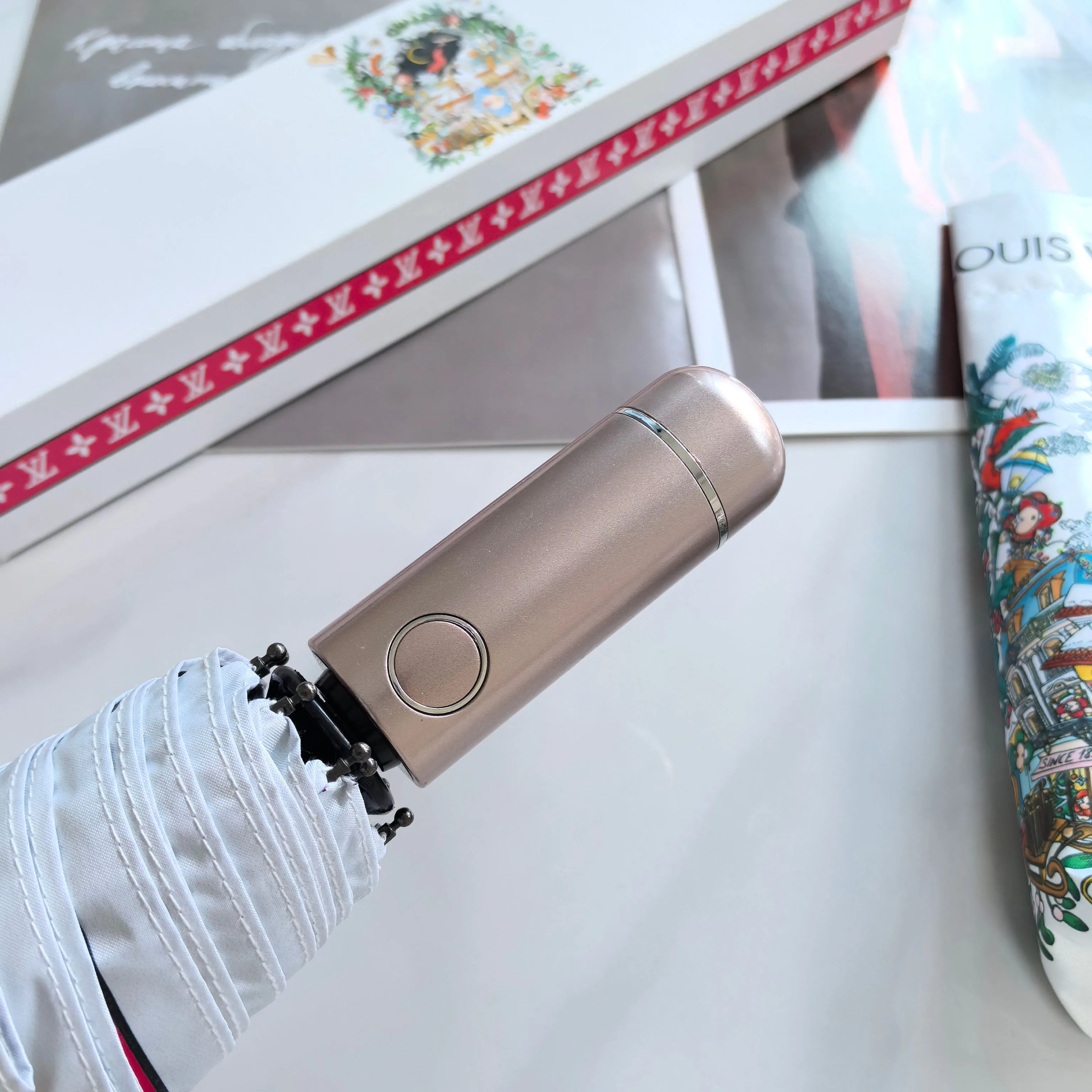 Зонты Louis Vuitton 11510369