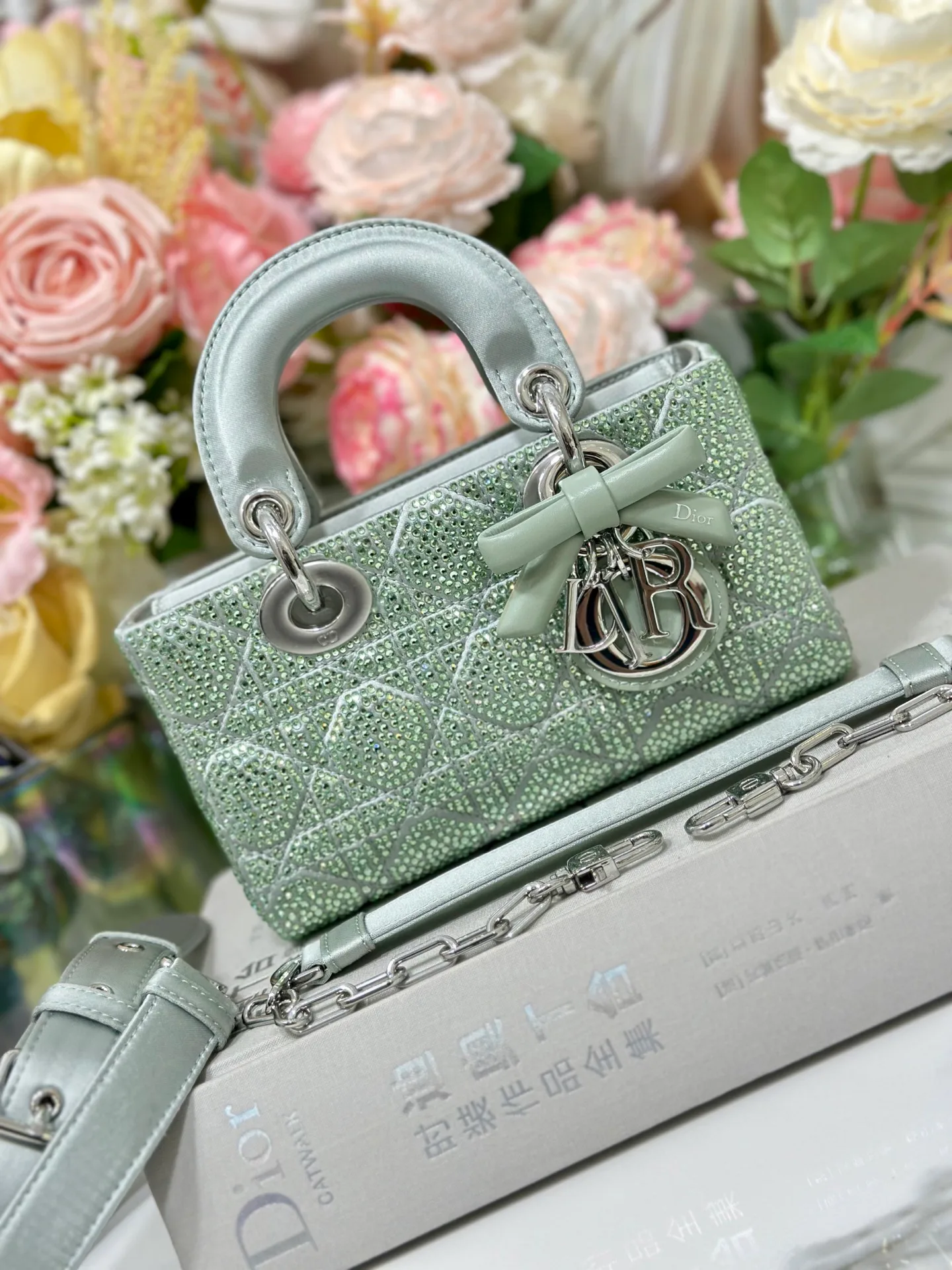 Классические Сумки Женские Christian Dior 18187749