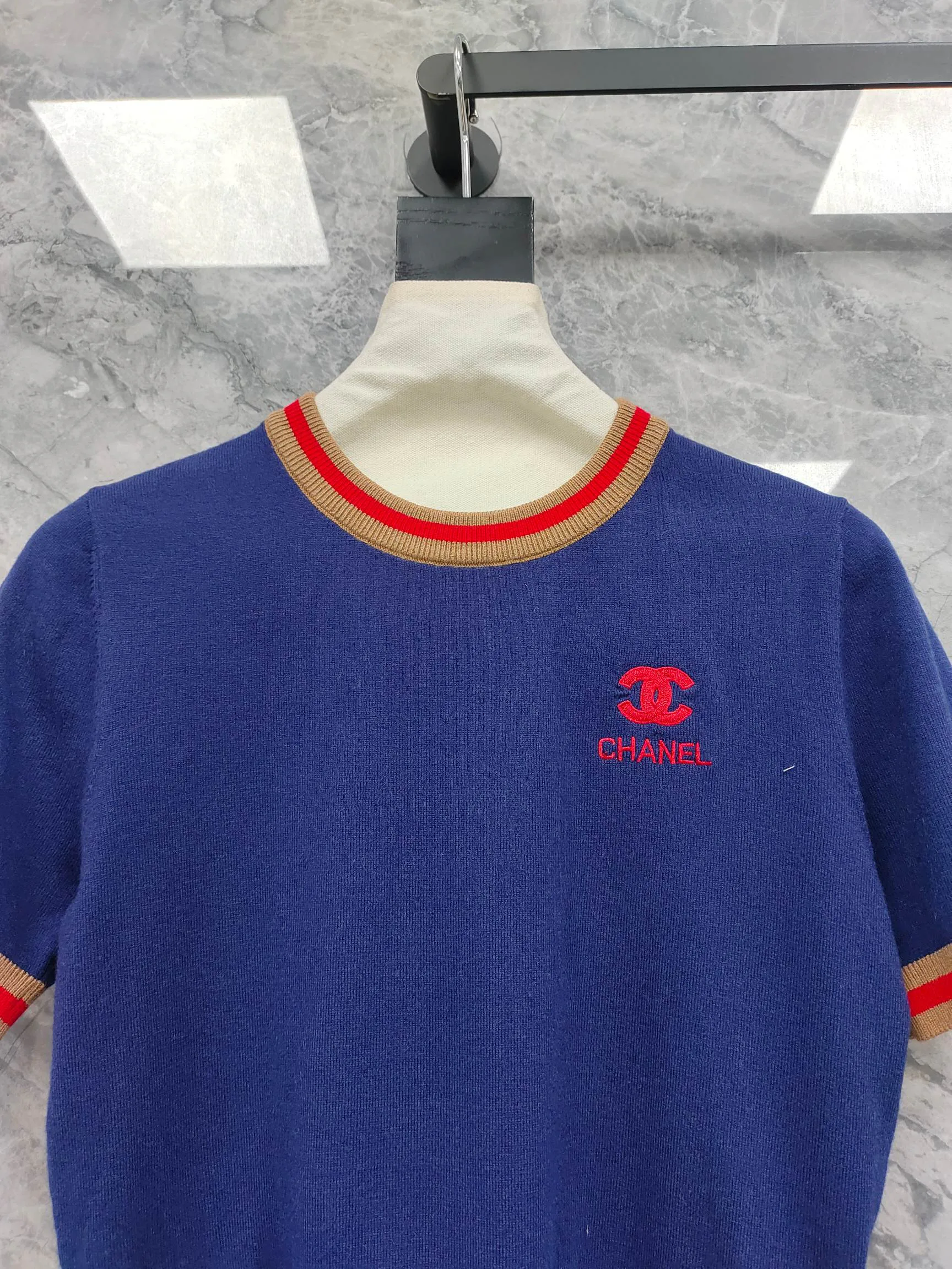 Джемперы И Свитеры Женские Chanel 10885817