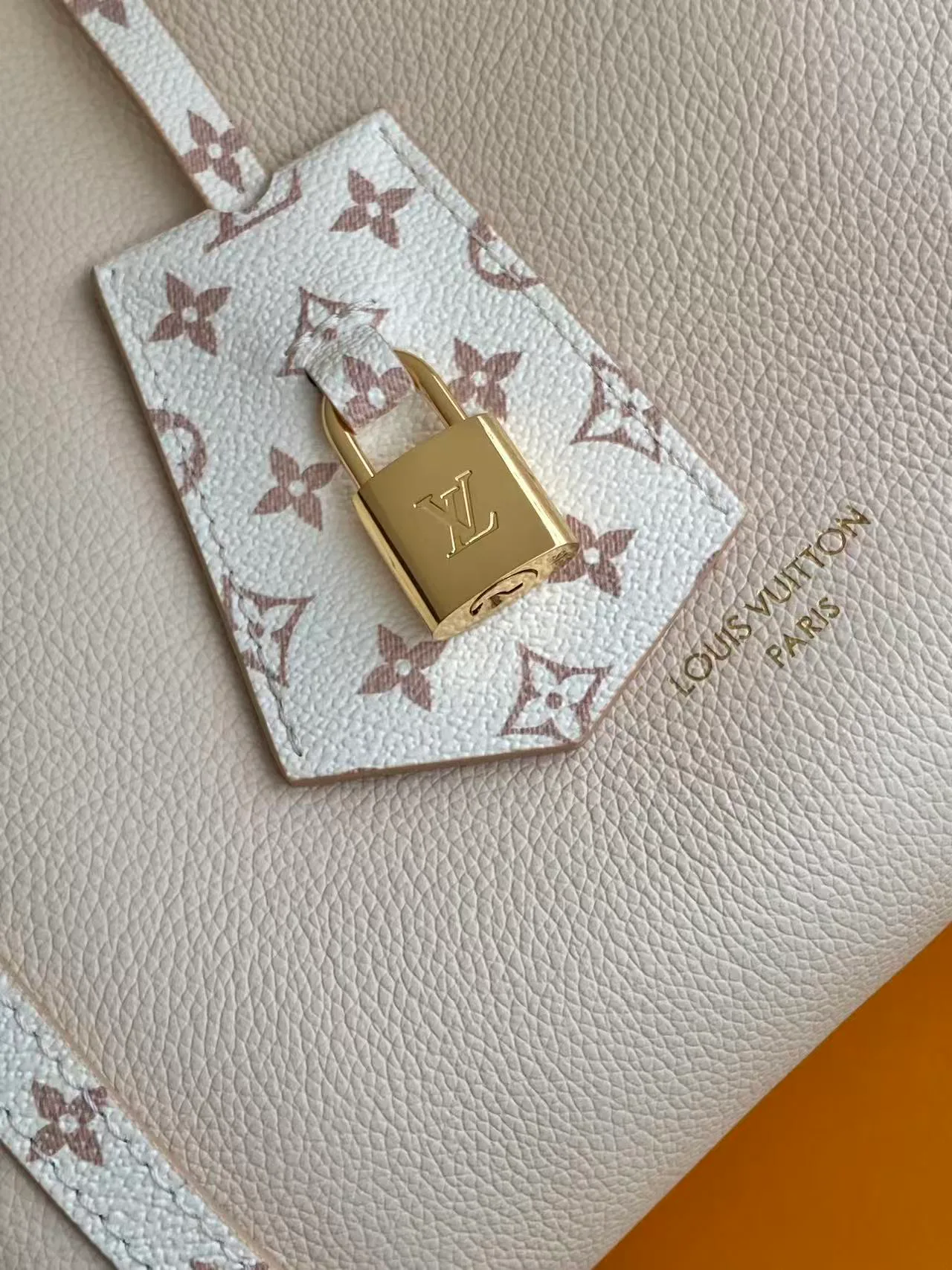 Классические Сумки Женские Louis Vuitton 17813547