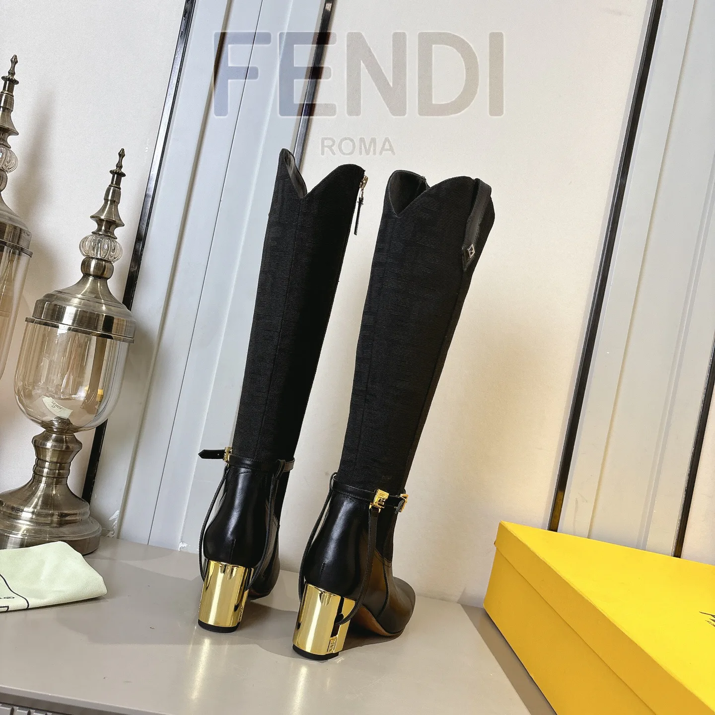 Сапоги Женские Fendi 18247881