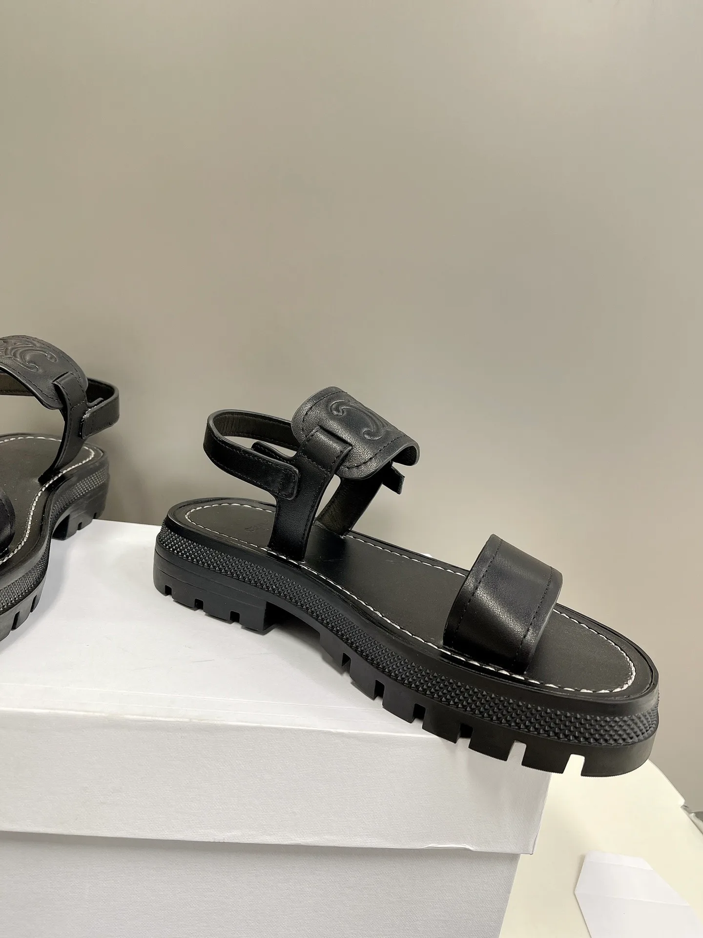 Босоножки Женские Celine 13581758