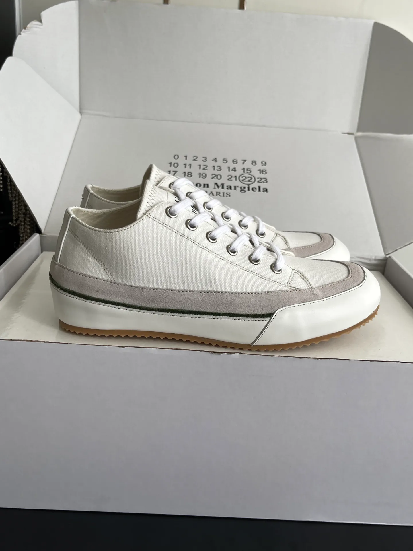 Кроссовки Женские Maison Margiela 17554409