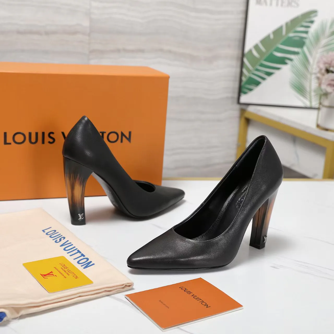 Туфли Женские Louis Vuitton 19623782