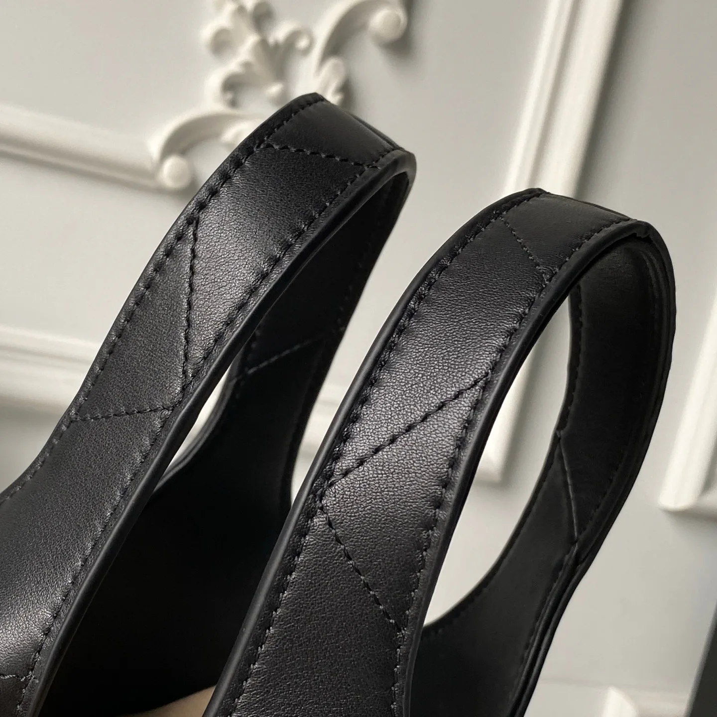 Классические Сумки Женские Chanel 17615430