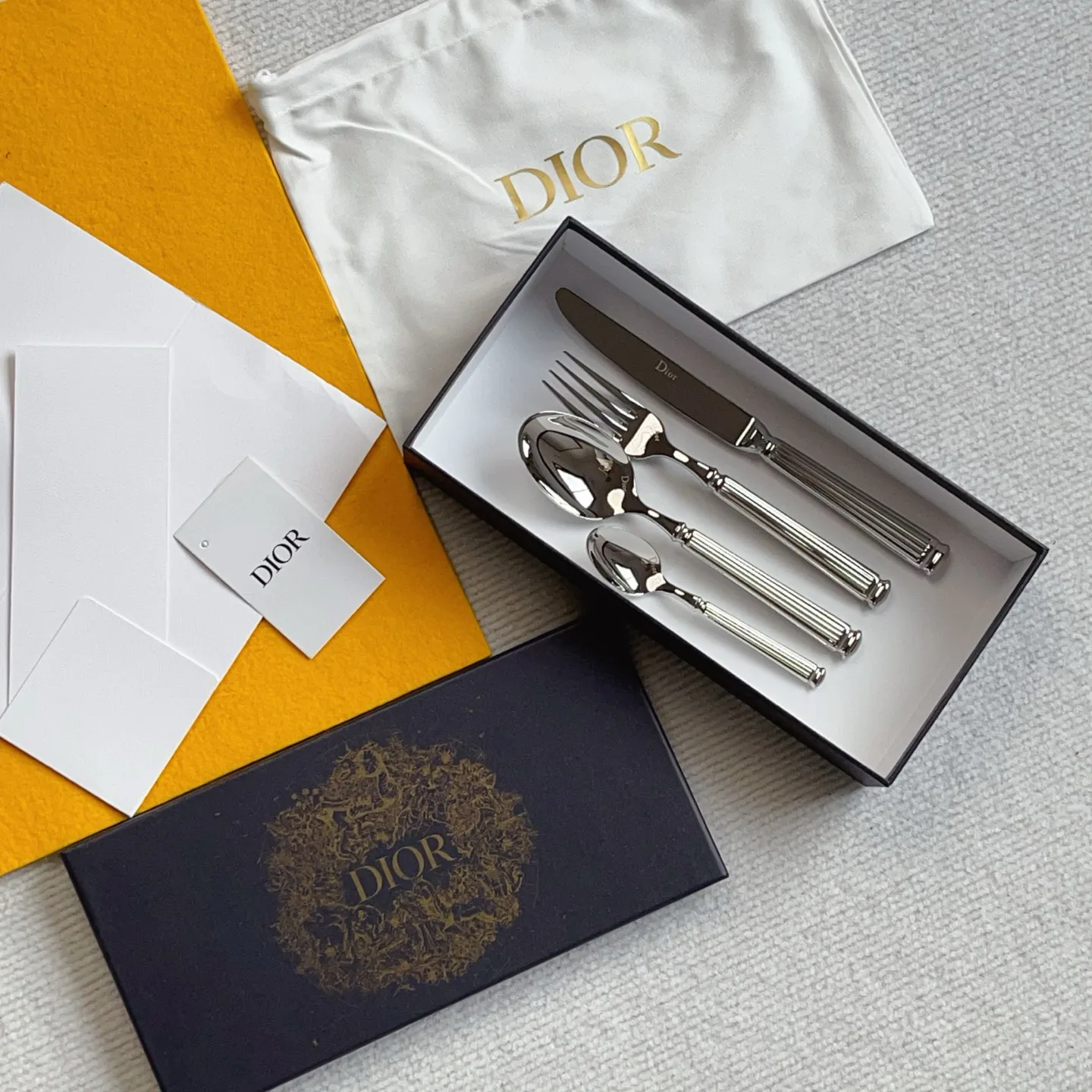 Посуда Christian Dior 4695088