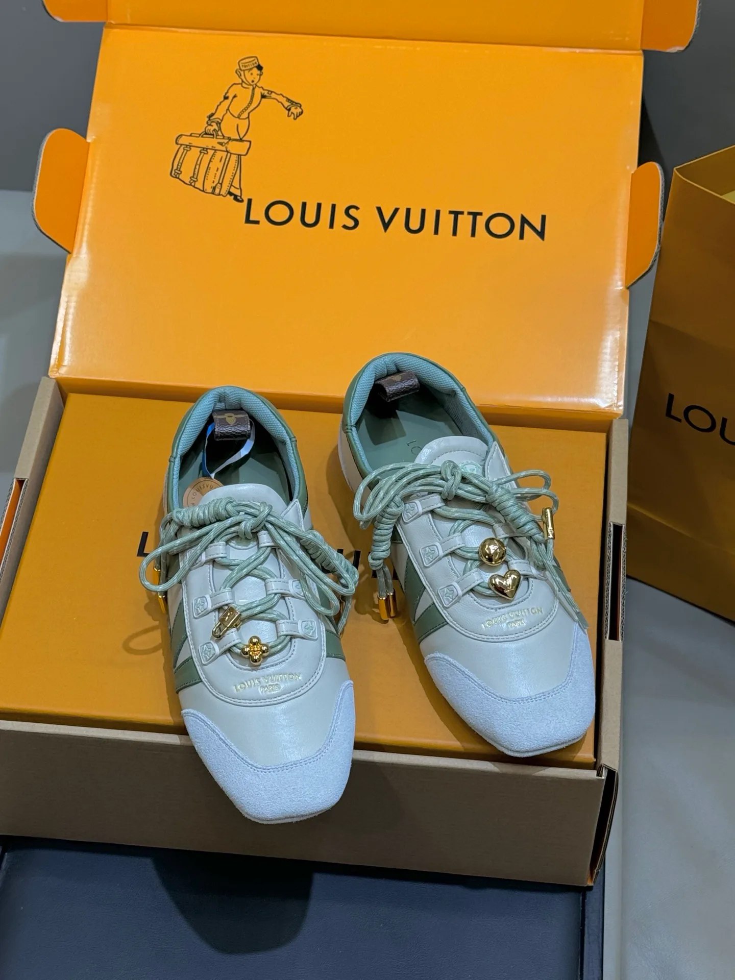 Кроссовки Женские Louis Vuitton 1130763