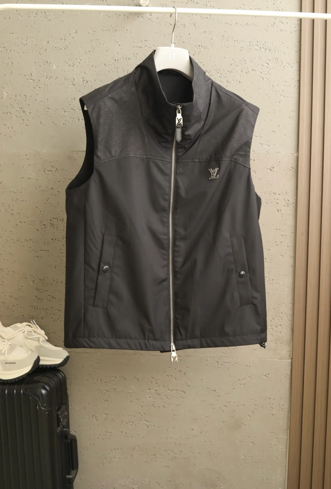 Жилеты Мужские Louis Vuitton 11424981