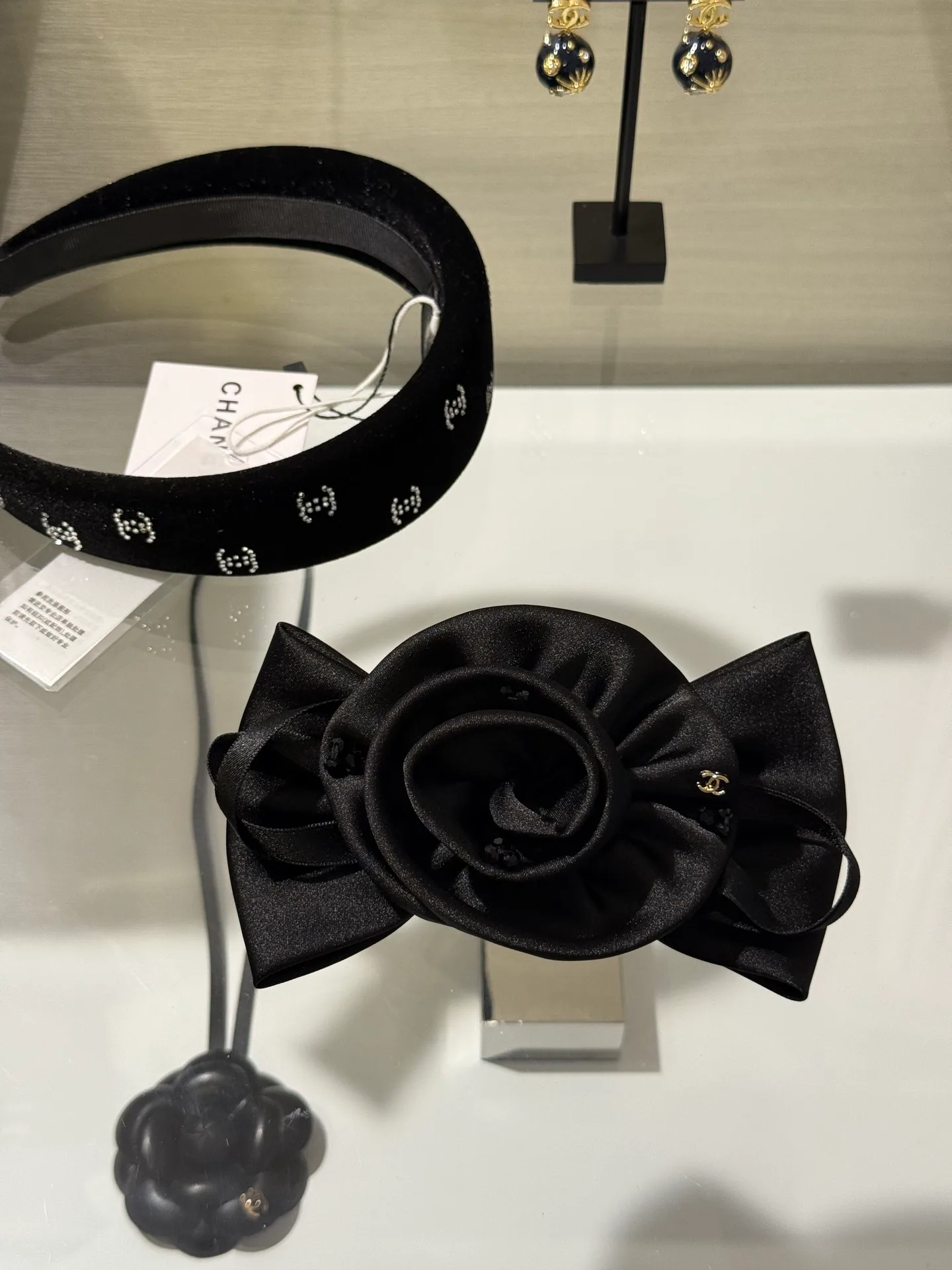 Головные Уборы Chanel 12940177