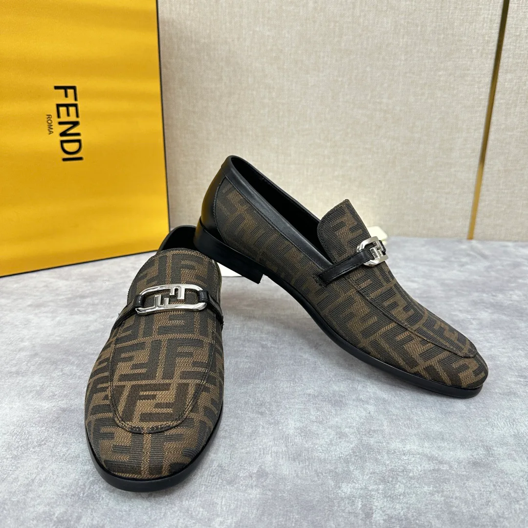 Лоферы И Туфли Мужские Fendi 23861