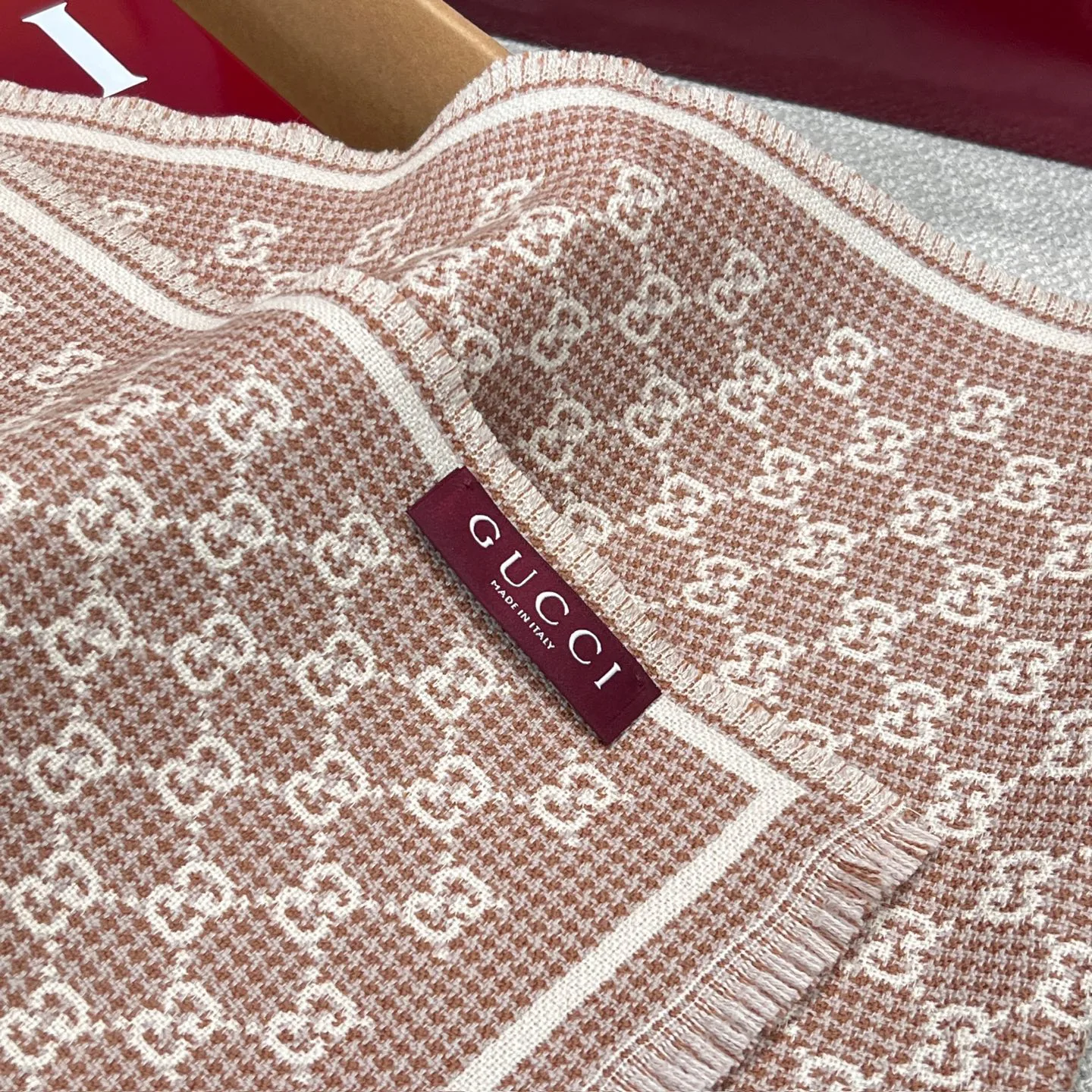 Шарфы Gucci 17992011