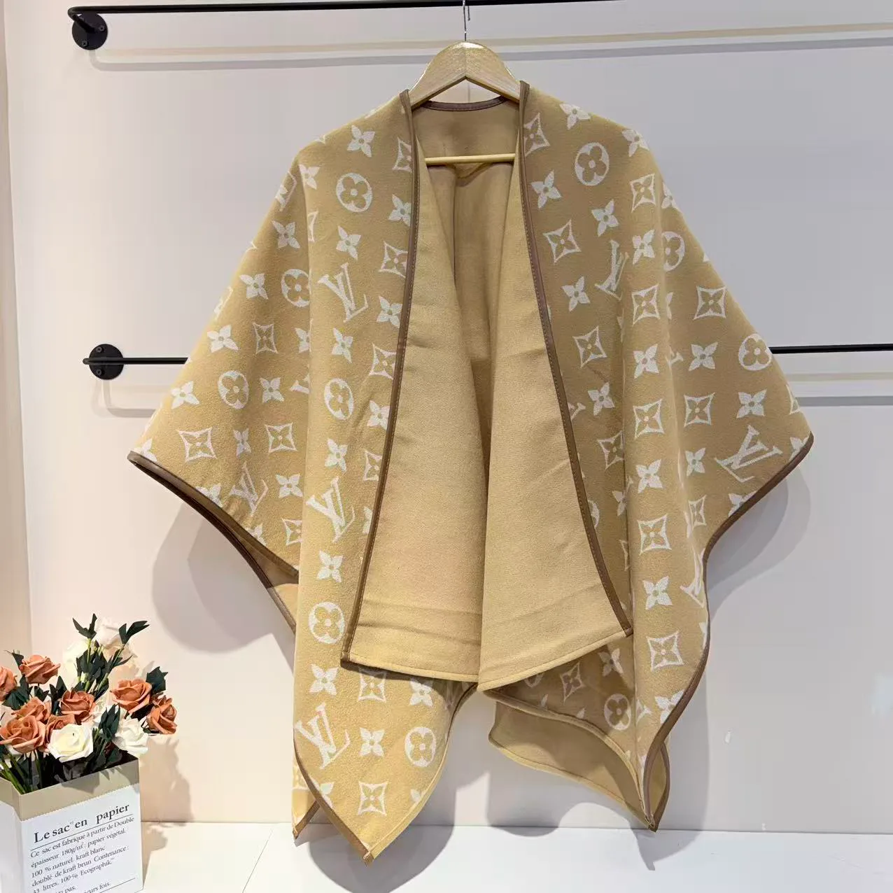 Пальто Женские Louis Vuitton 18262611