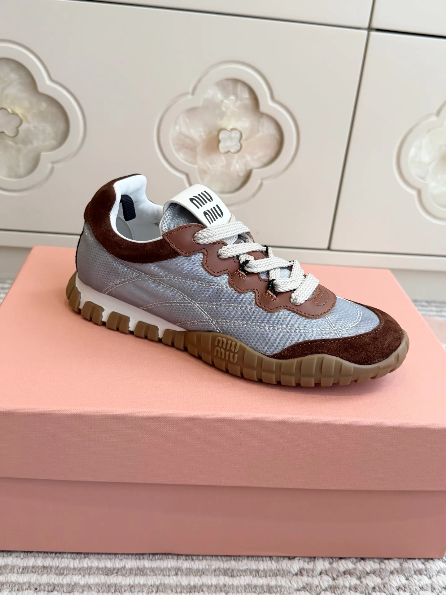 Кроссовки Женские Miu Miu 18559241