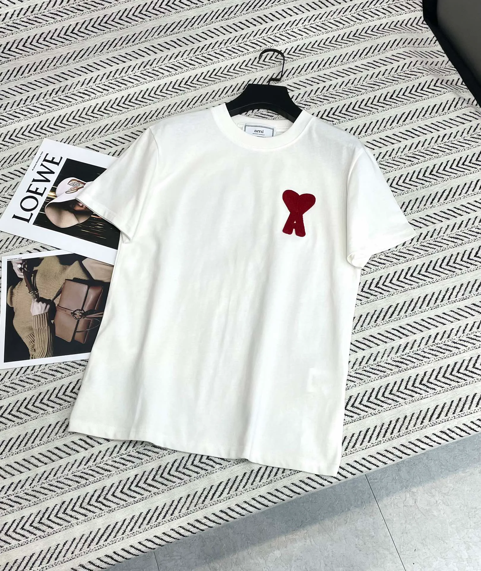 Футболки Женские Ami Paris 8622