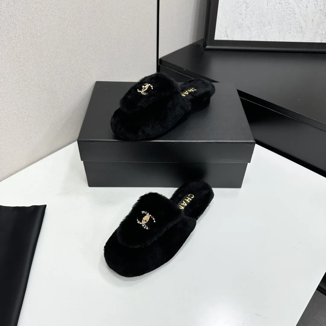 Тапочки Женские Chanel 18436111
