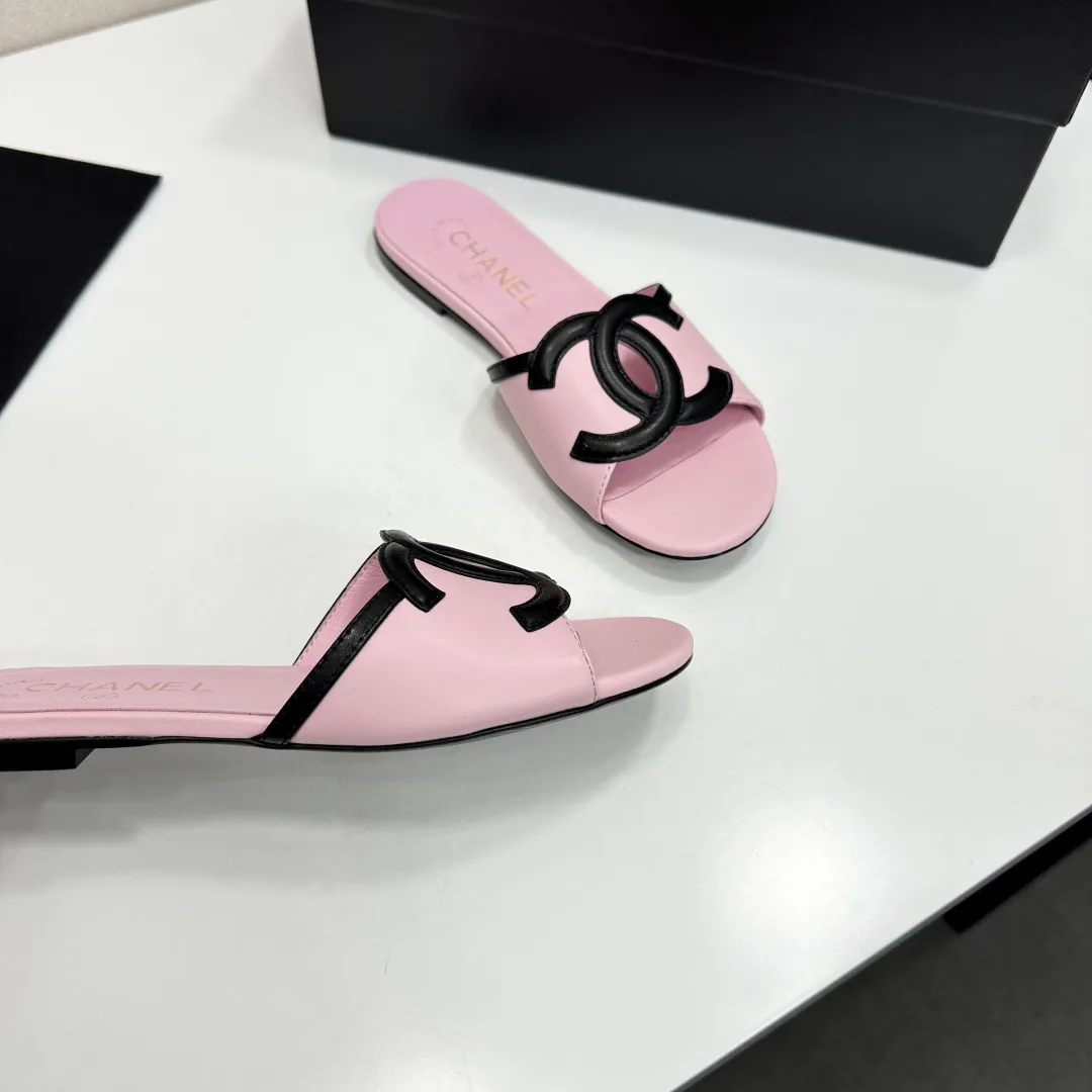 Шлепанцы Женские Chanel 11738542