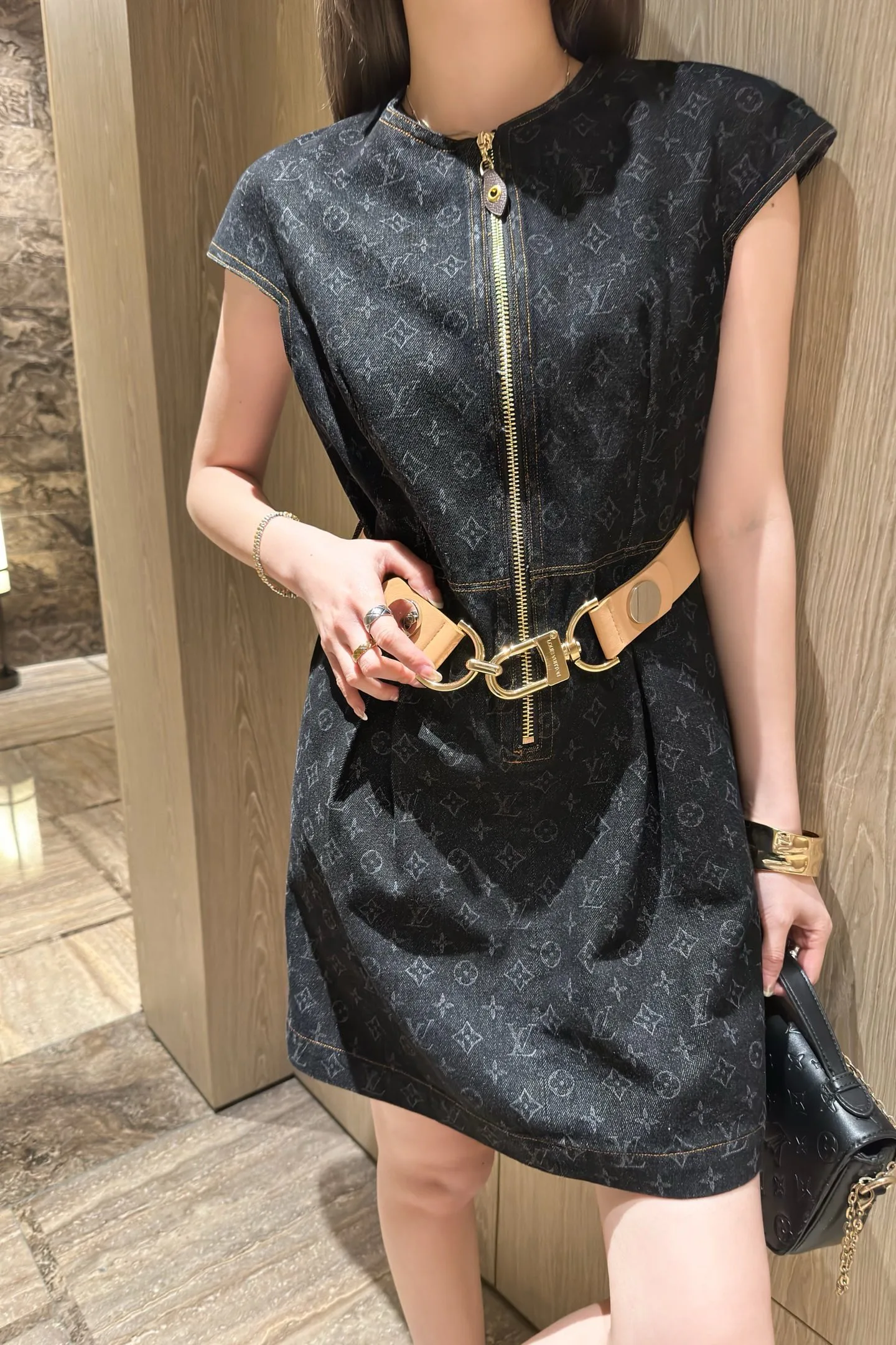 Платья Женские Louis Vuitton 24748