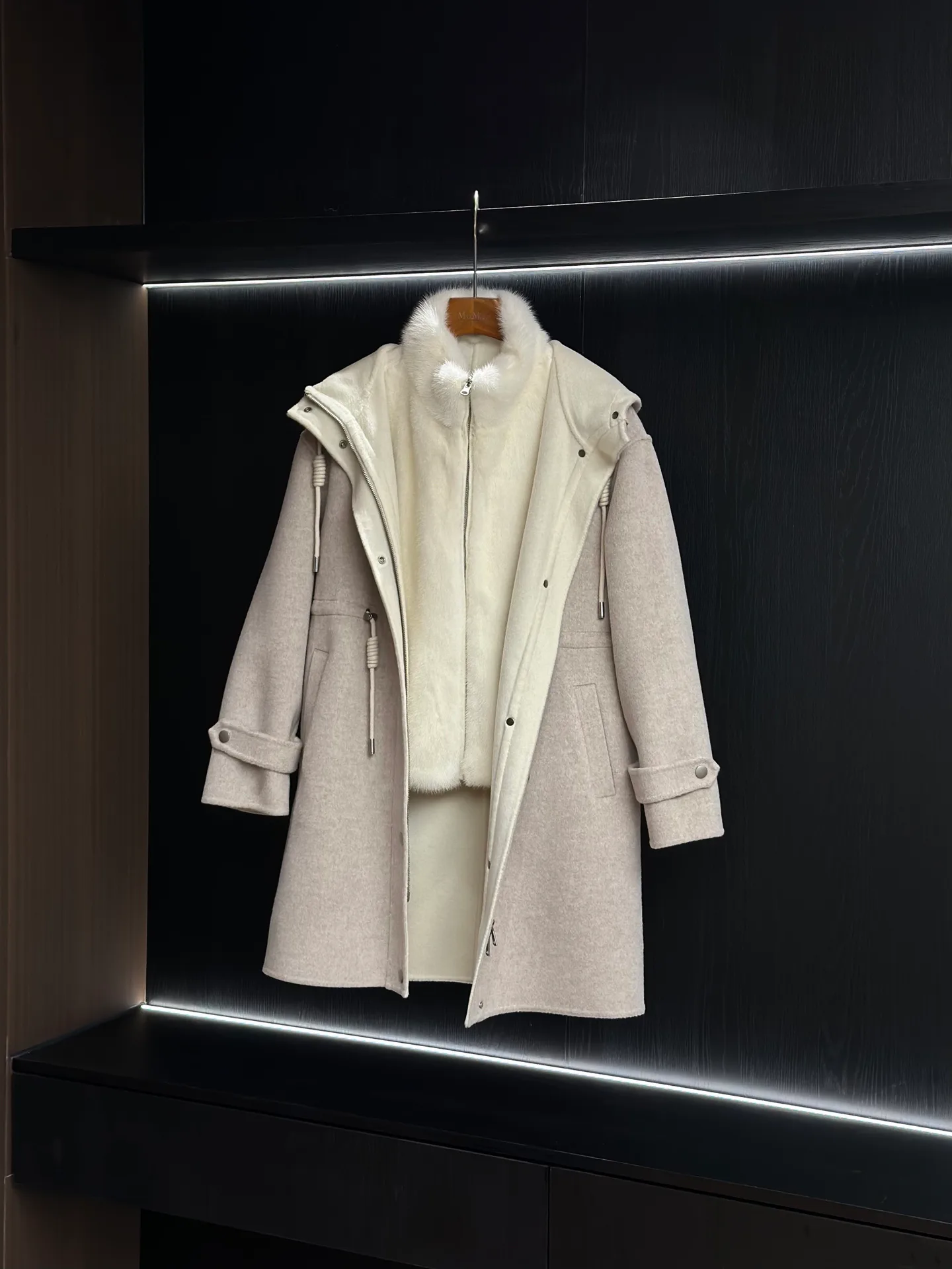 Пальто Женские Loro Piana 19476810