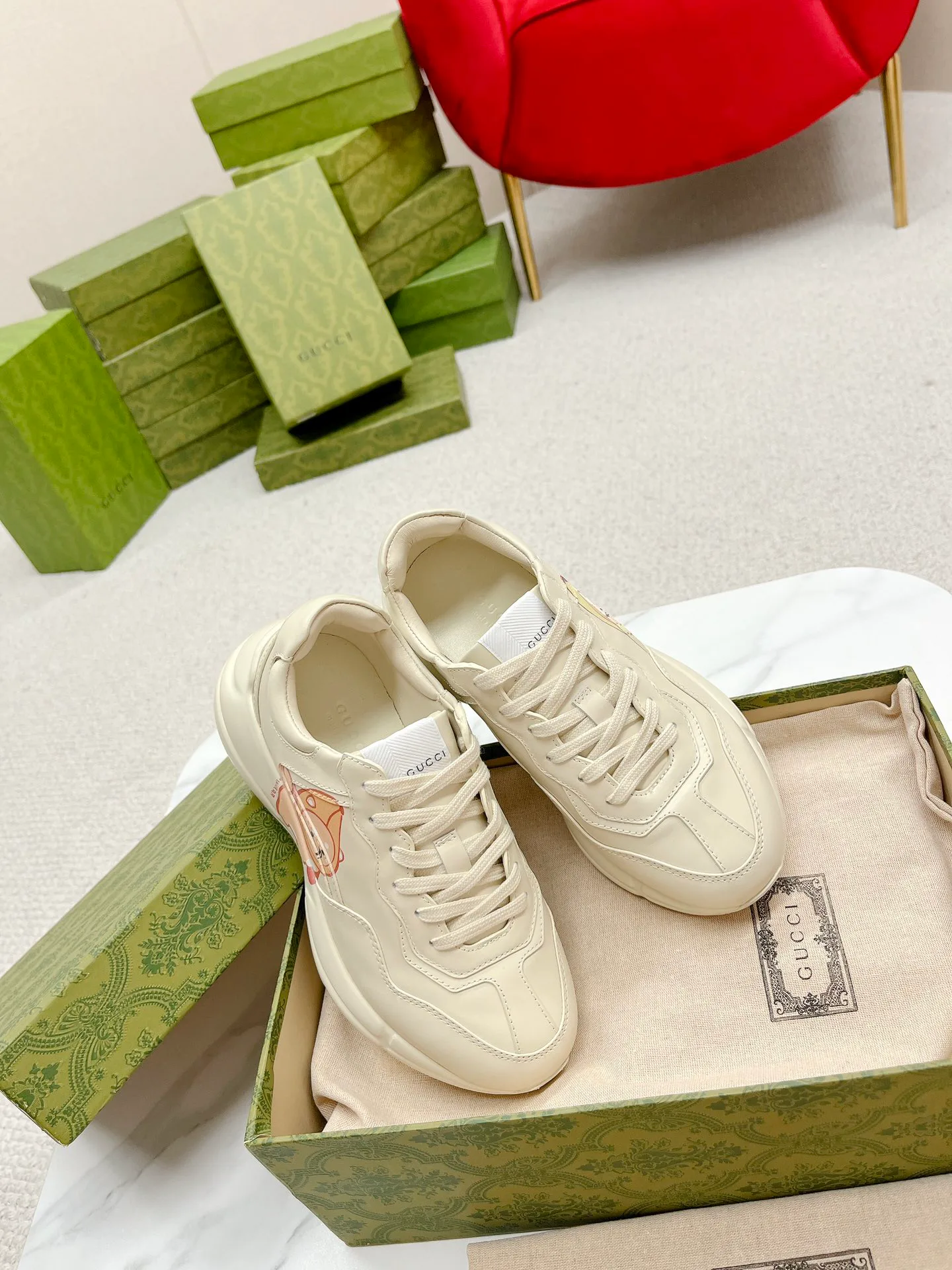 Кроссовки Женские Gucci 989690