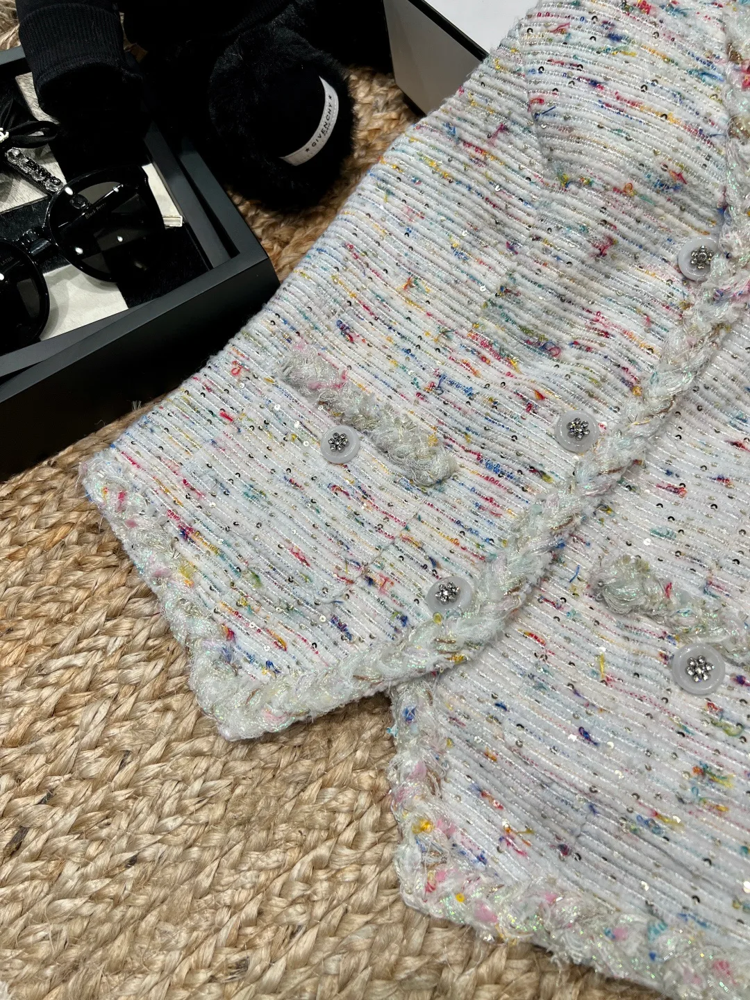 Жилеты Женские Chanel 11540389