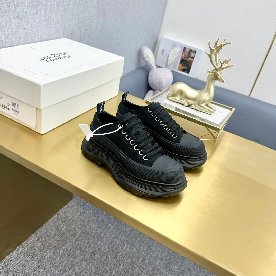 Кроссовки Женские Alexander Mcqueen 18397469