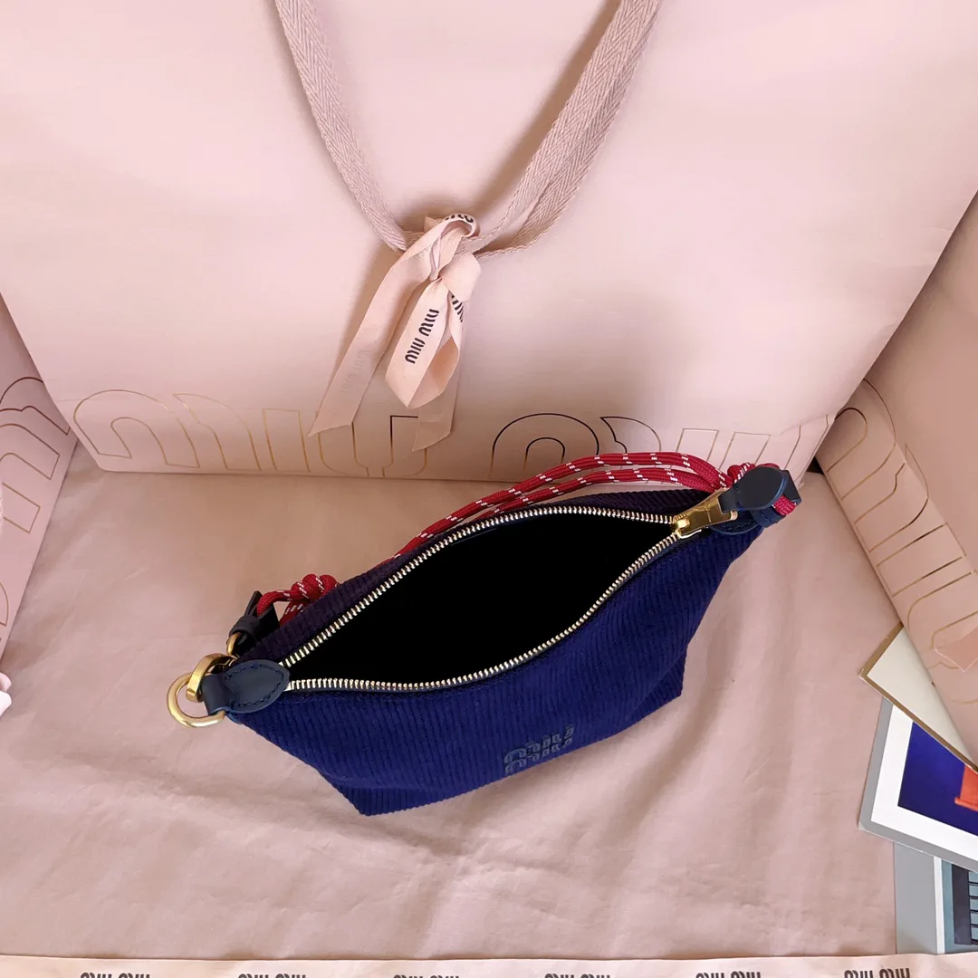 Сумки На Ремне Женские Miu Miu 3885407