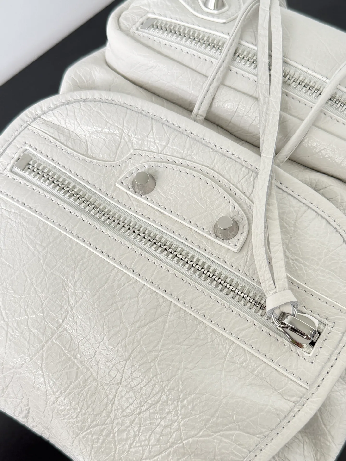 Рюкзаки Женские Balenciaga 18136549