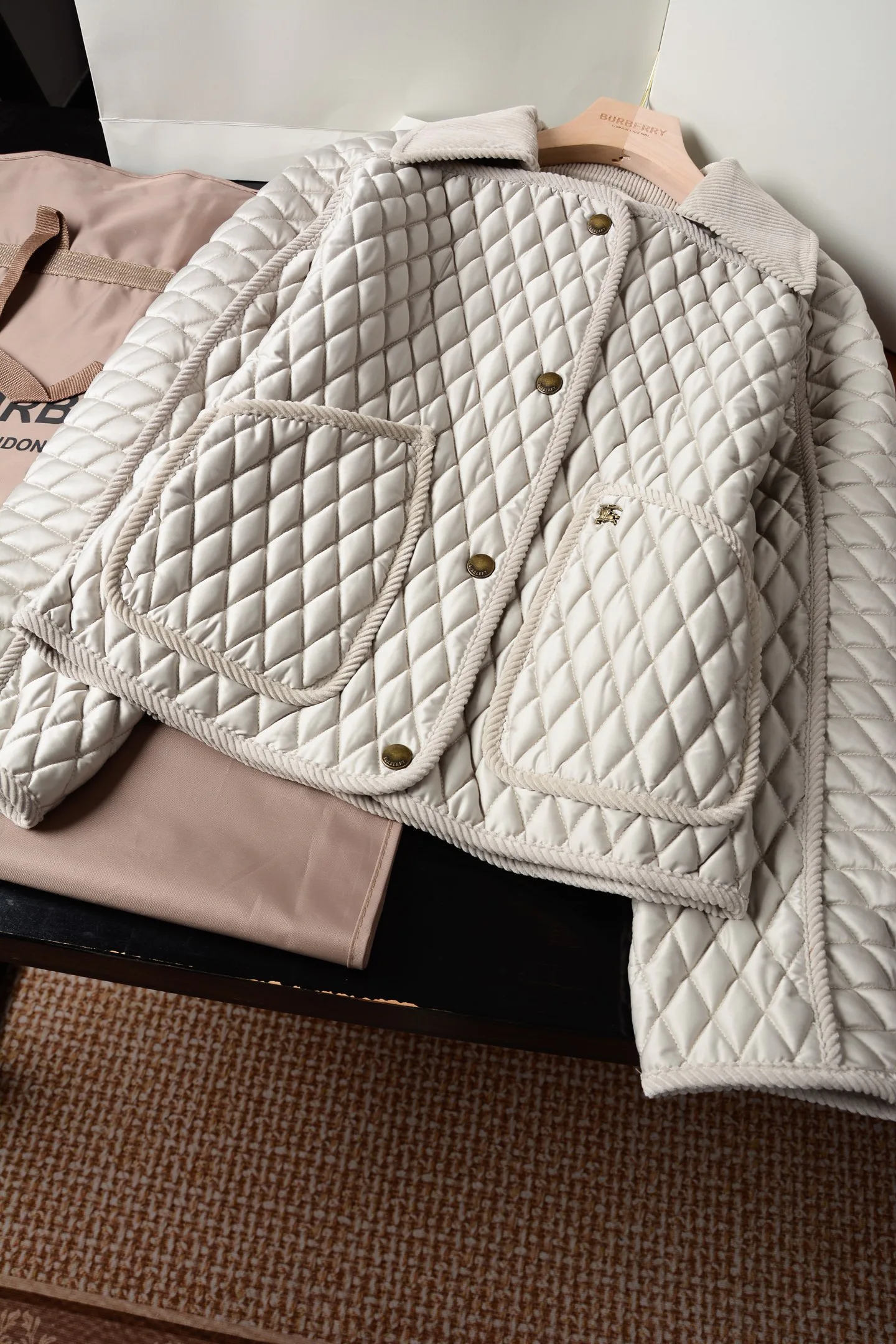 Куртки И Пуховики Женские Burberry 17908969