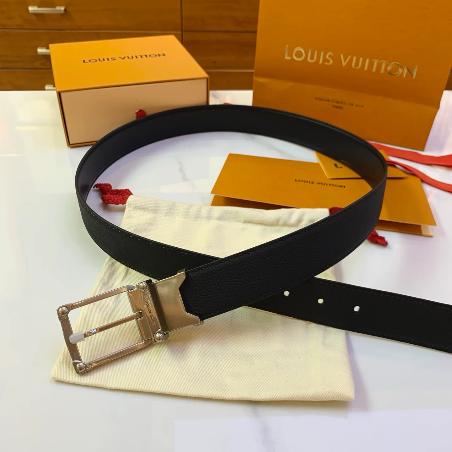 Ремни Louis Vuitton 17638920