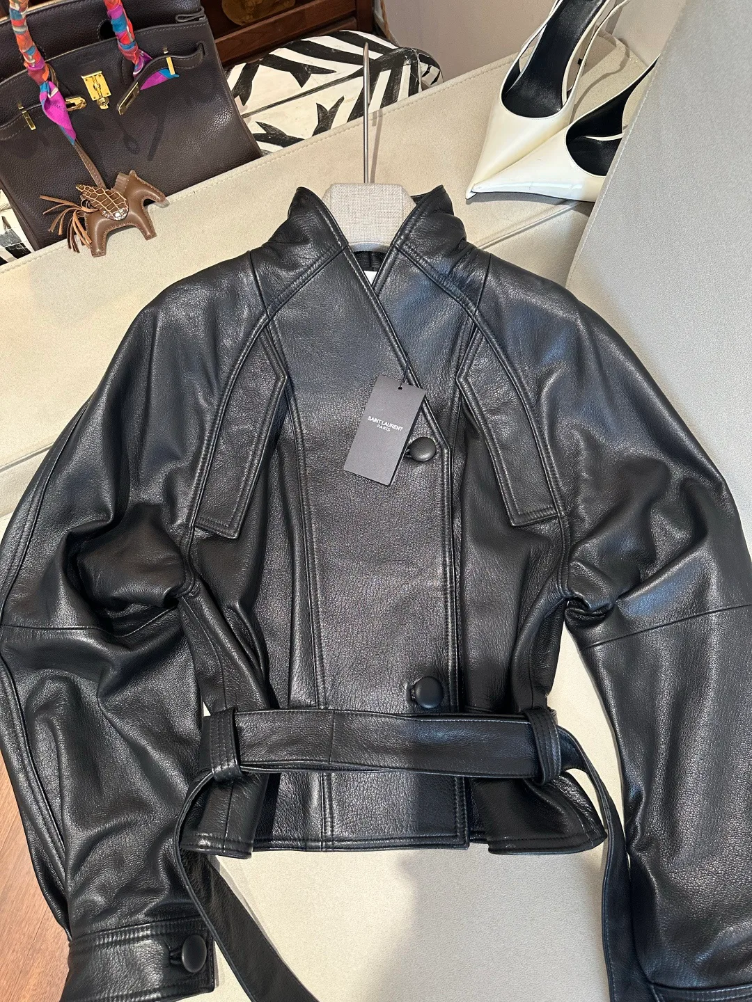Кожаные Куртки И Дублёнки Женские Saint Laurent 18040798