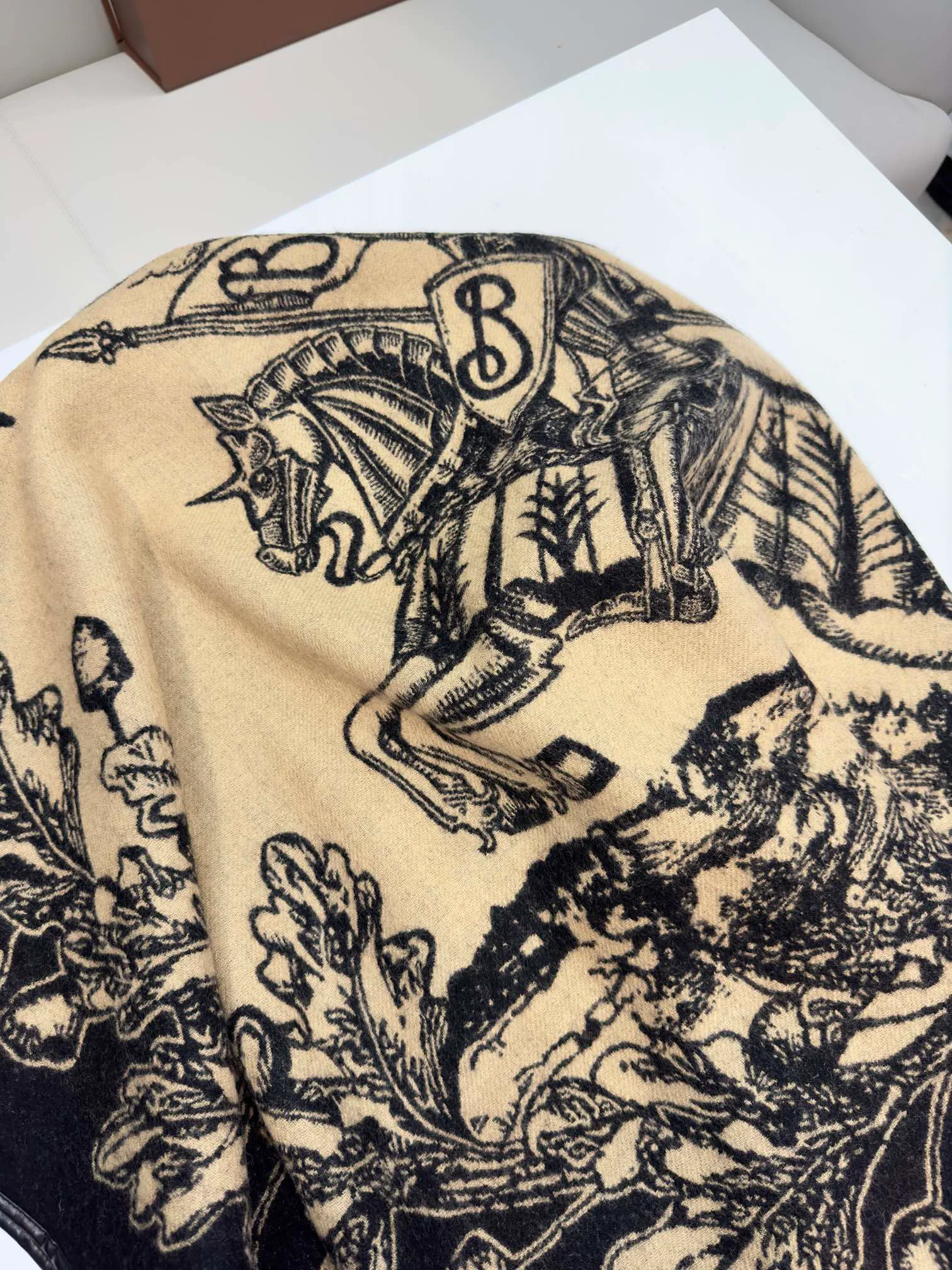 Шарфы Burberry 3215