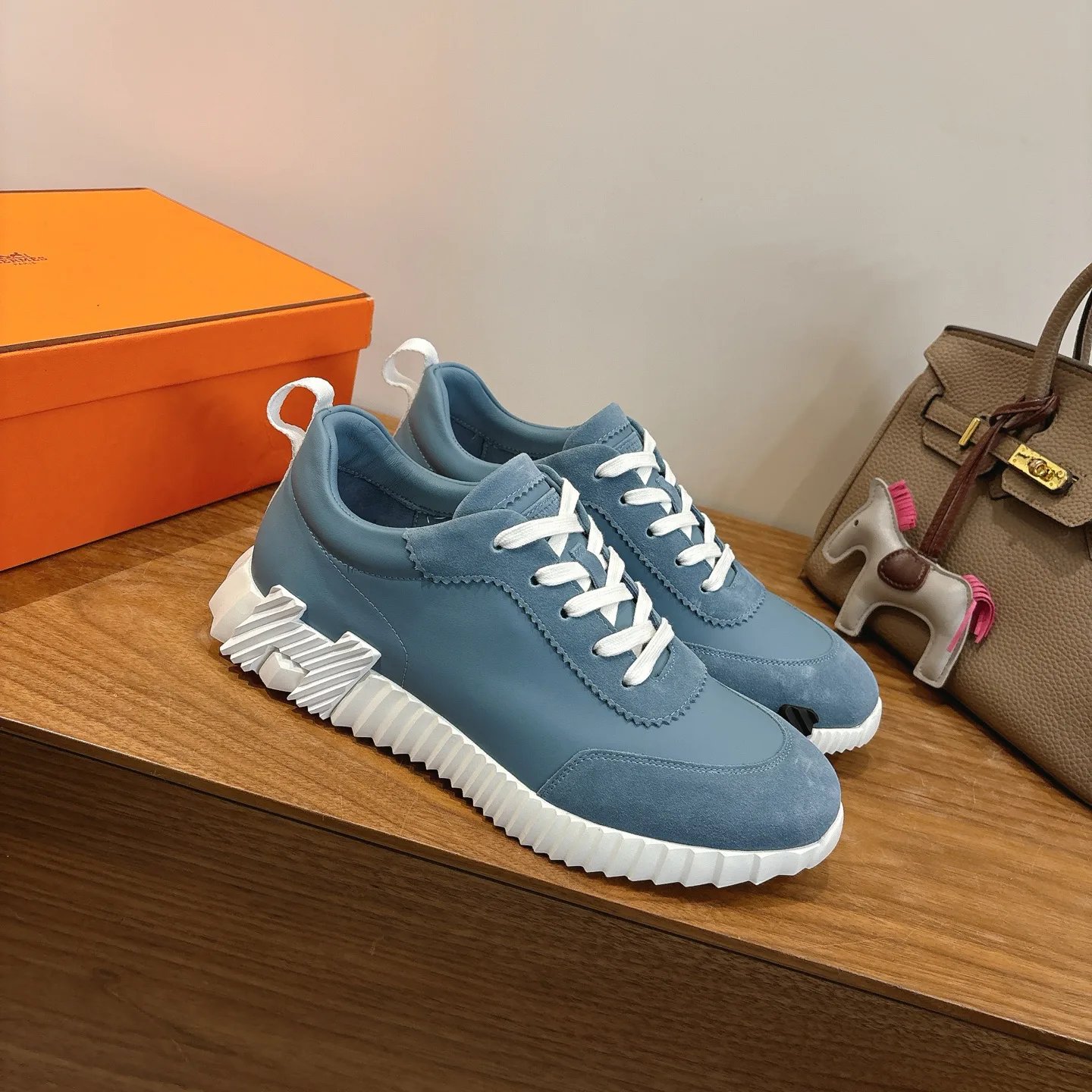 Кроссовки Женские Hermes 4214503
