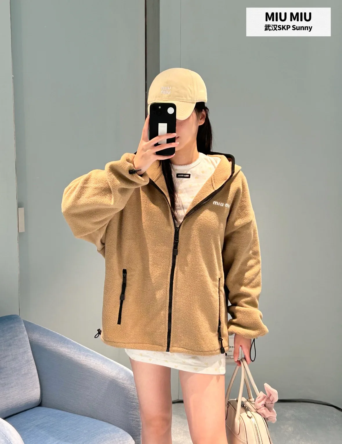 Куртки И Пуховики Женские Miu Miu 18033885