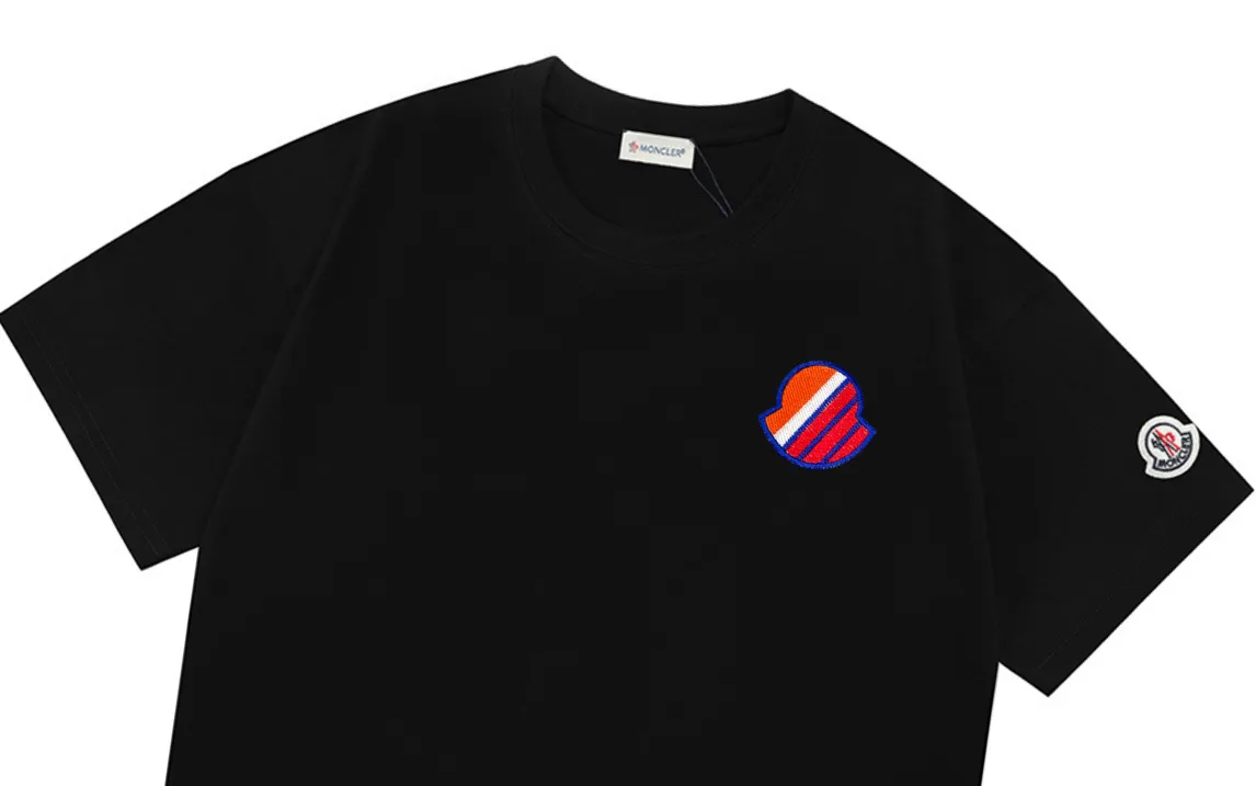 Футболки Женские Moncler 11222143
