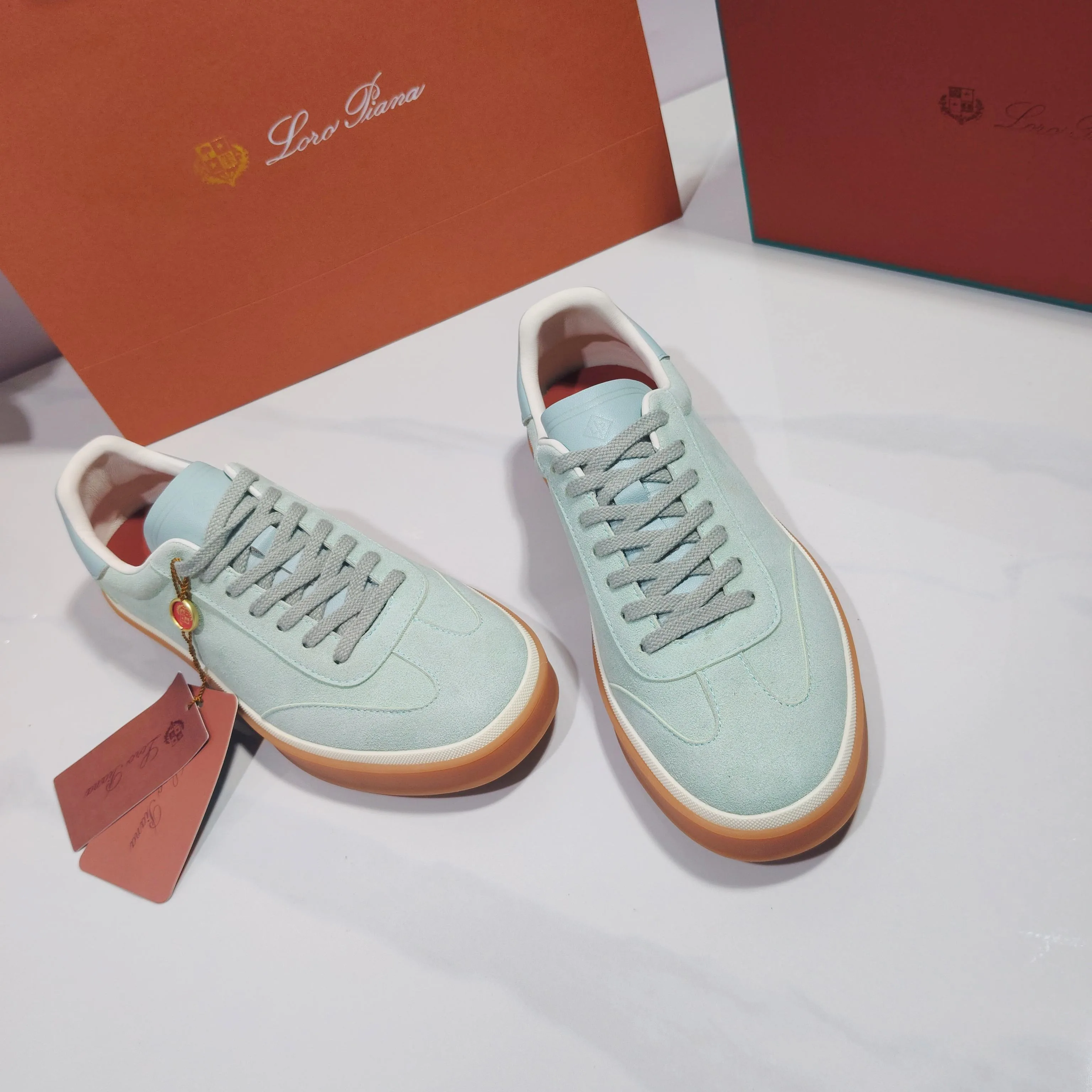 Кроссовки Женские Loro Piana 17961971