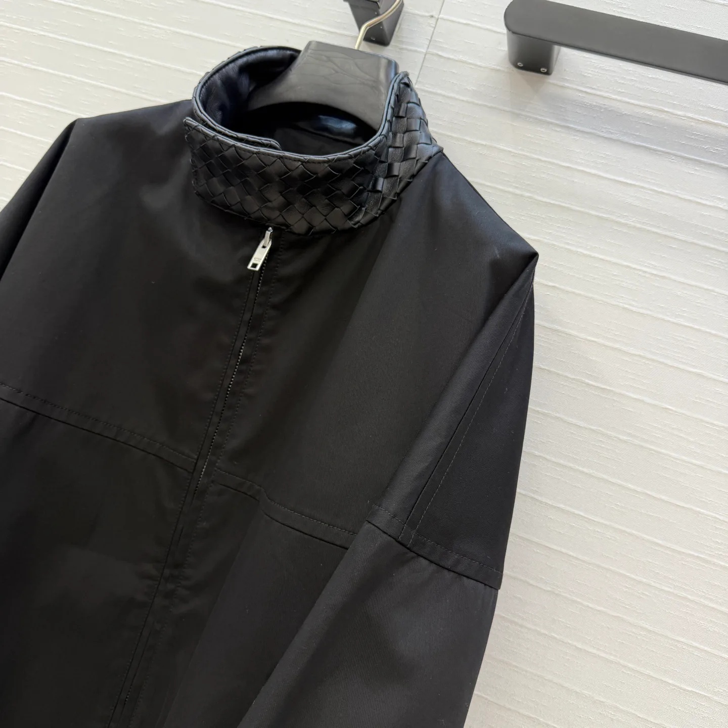 Куртки И Пуховики Женские Bottega Veneta 18432212