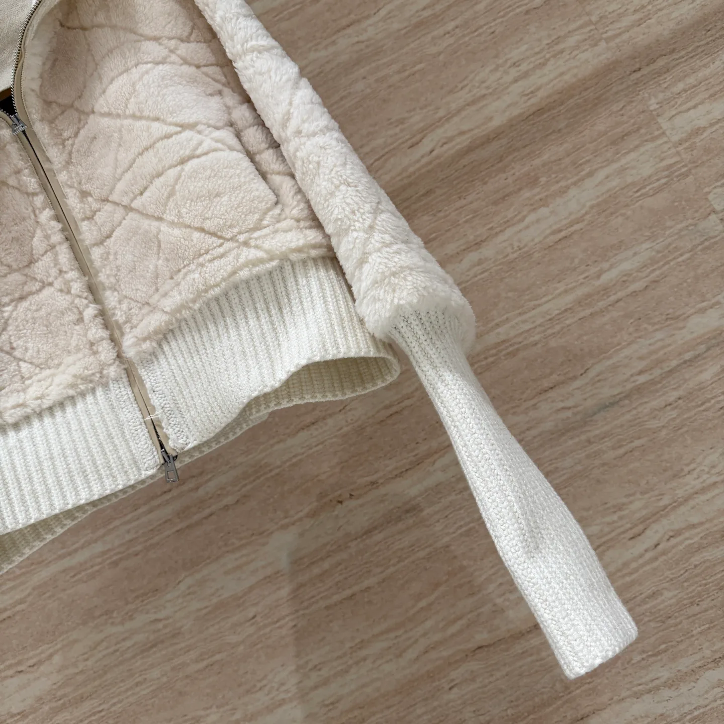 Кожаные Куртки И Дублёнки Женские Christian Dior 2772712