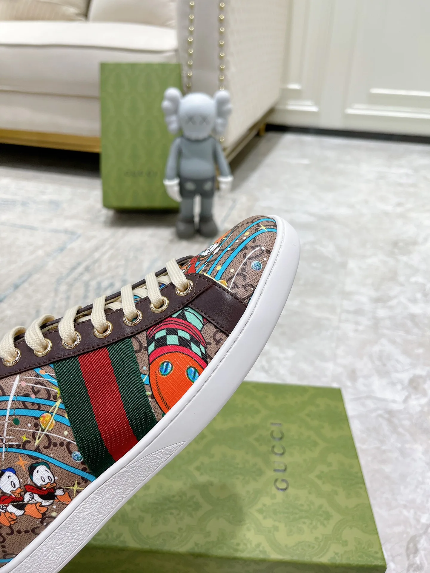 Кроссовки Женские Gucci 17620445